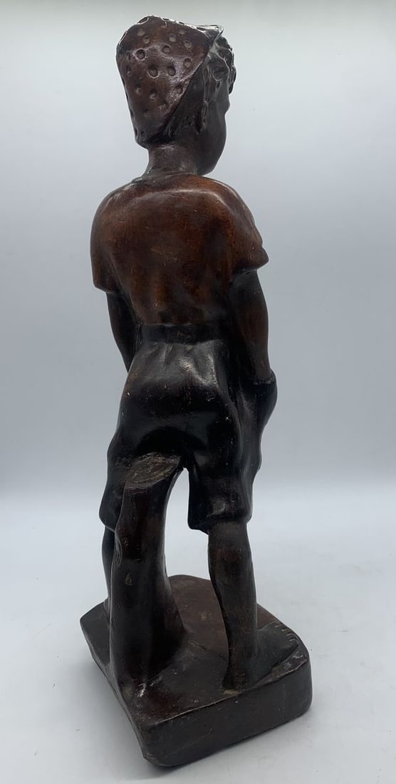 porcelain boy with hat - 5