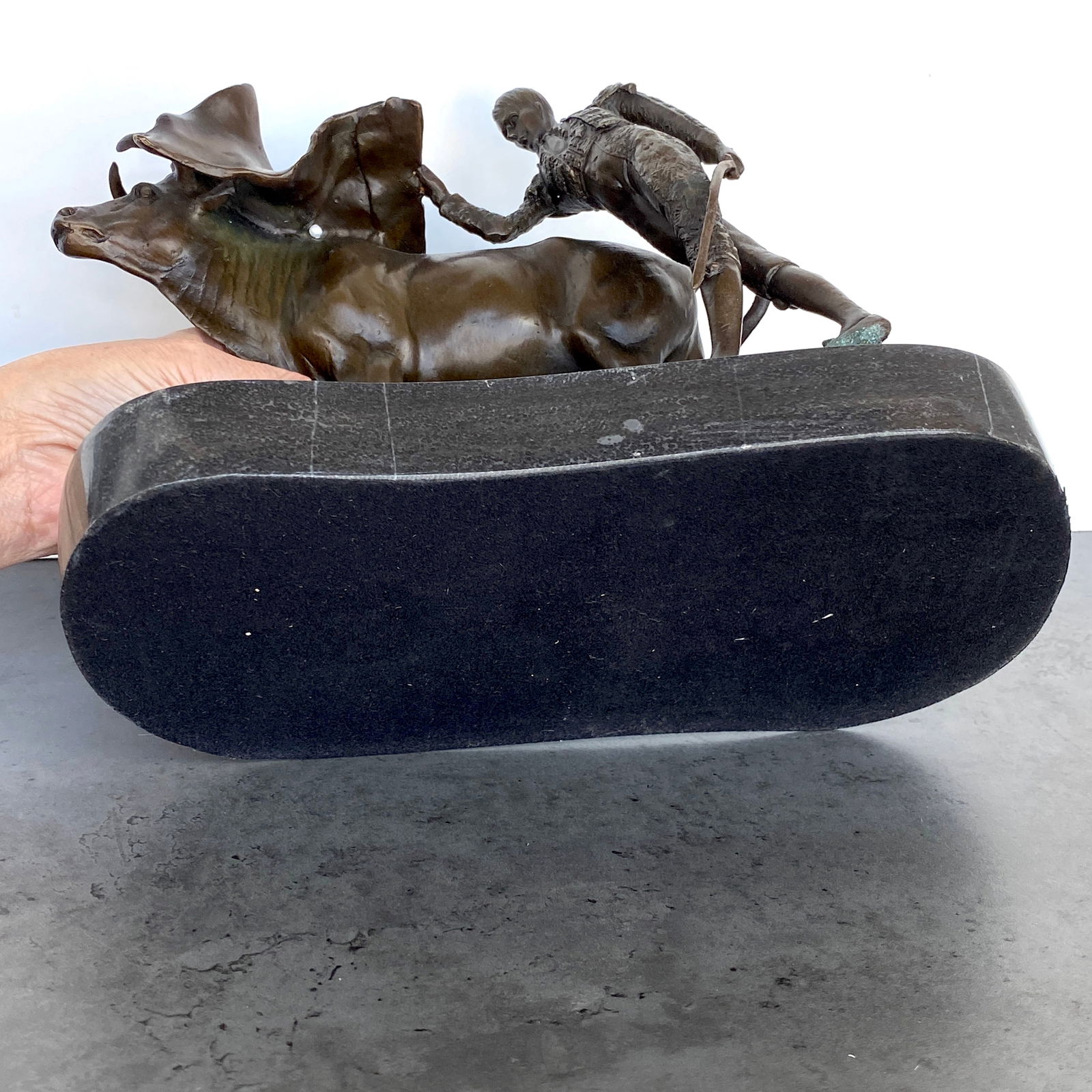 Bronze Statue of a Corrida bullfighter / Matador on marble base - 7