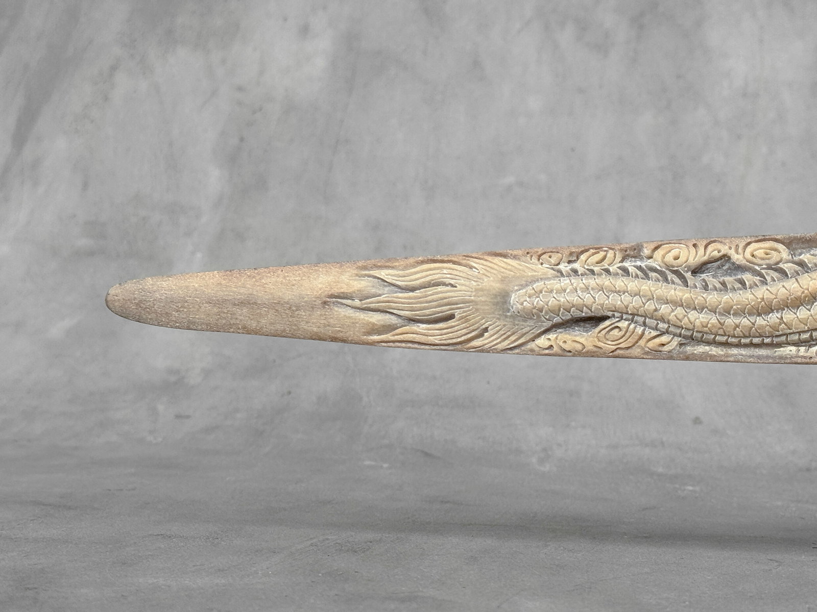 Impressive engraved swordfish rostrum - Dragon Phoenix motif - 6