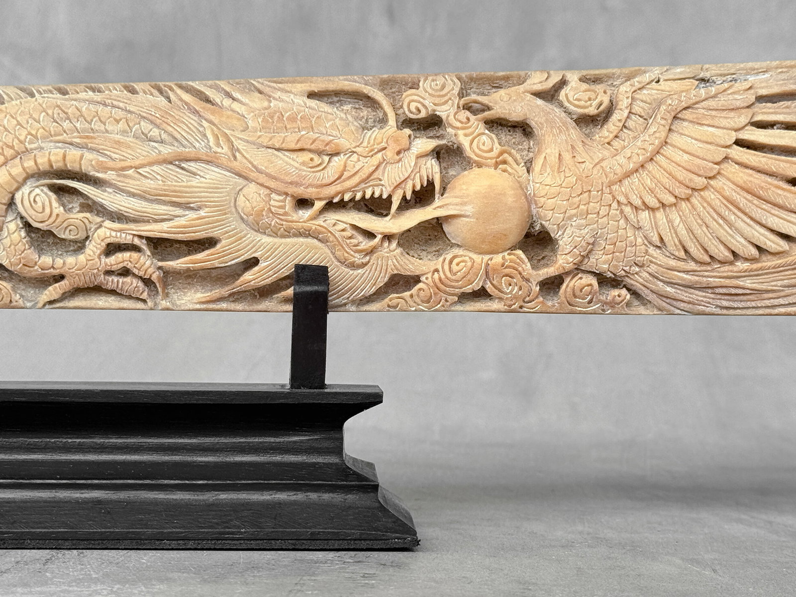 Impressive engraved swordfish rostrum - Dragon Phoenix motif - 9