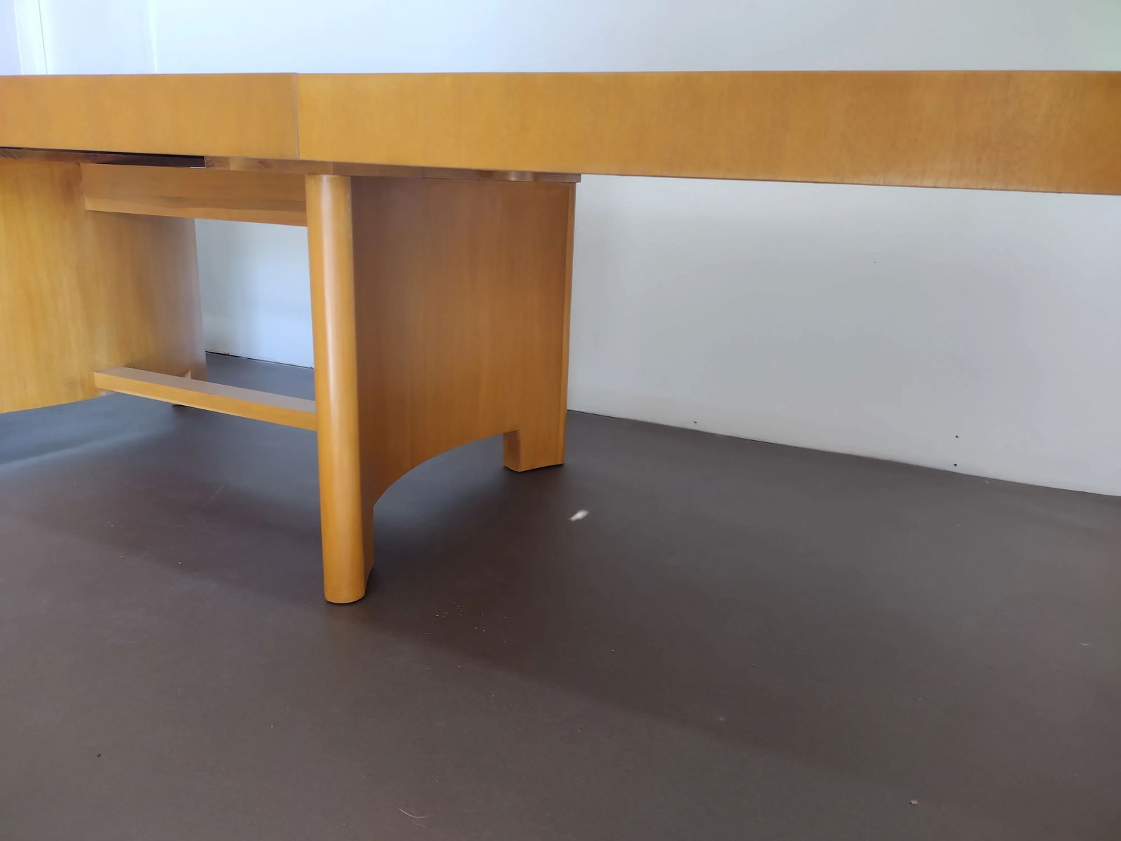 1930s Gilbert Rhode Dining Table - 4