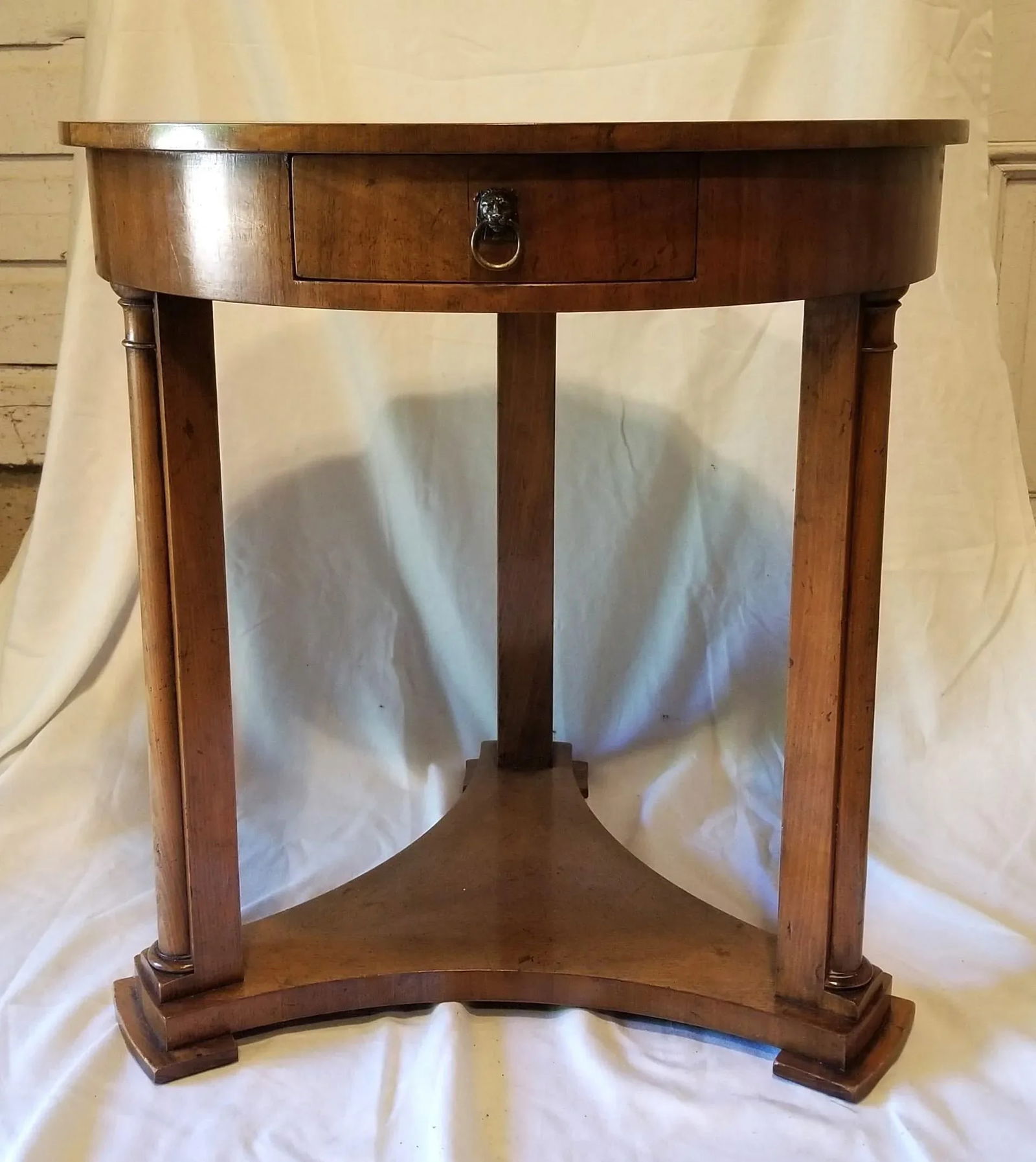 1950s Biedermeier Round Three-Leg Table With Column Details by Baker - 3