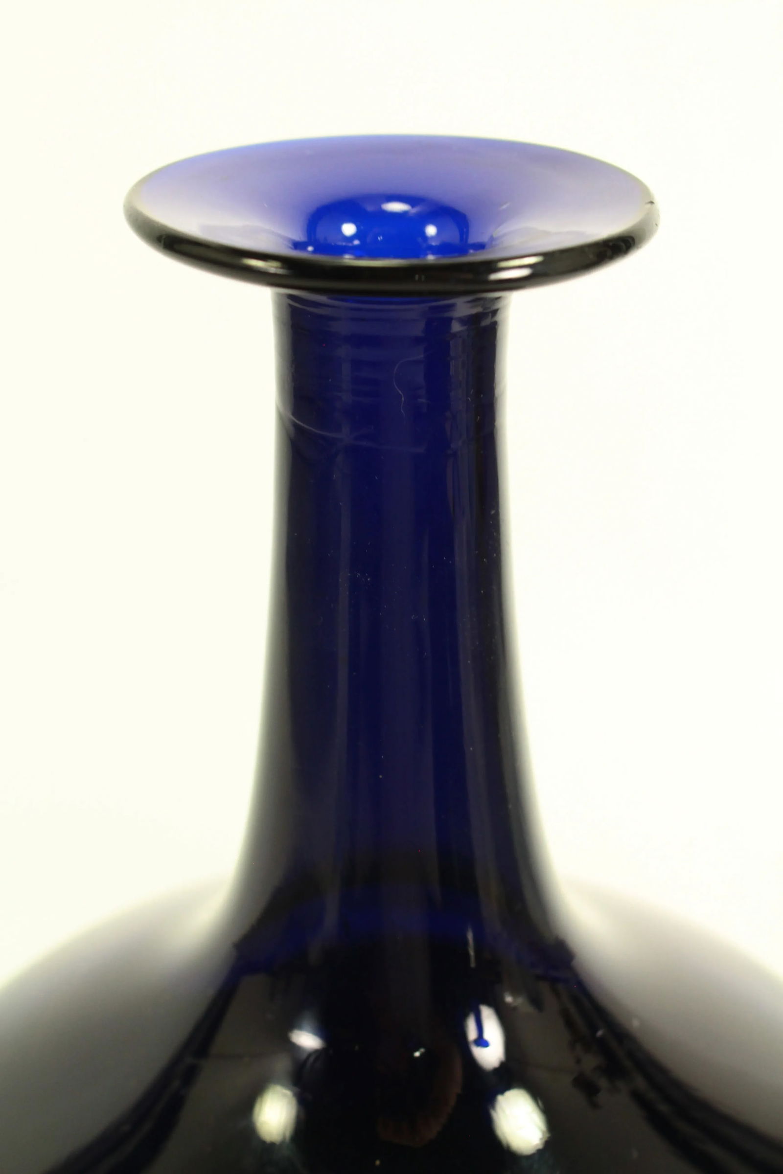 Pair of Early 1800's Bristol Cobalt Blue Hand Blown Glass Mell Decanters, Scottish - 12