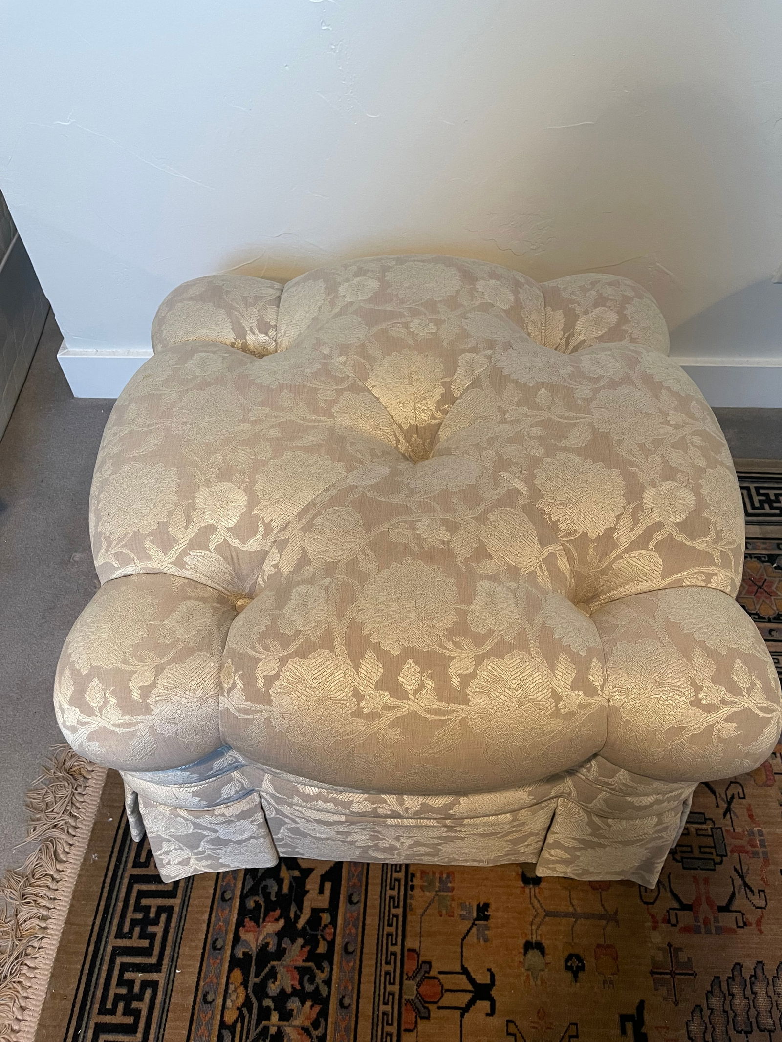 1990s Tufted Ottoman With Skirt - Robert Allen Upholstery - 7