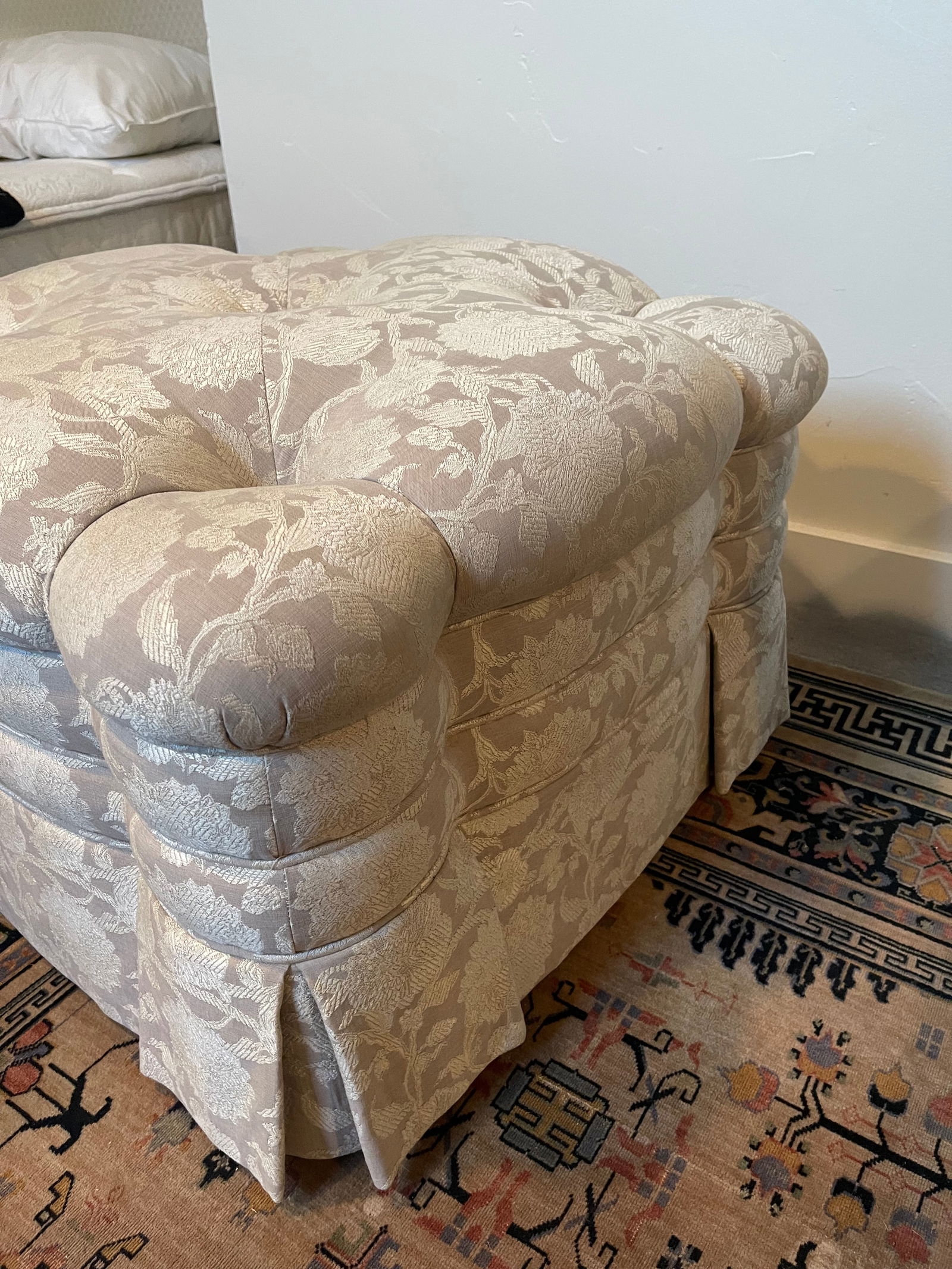 1990s Tufted Ottoman With Skirt - Robert Allen Upholstery - 8