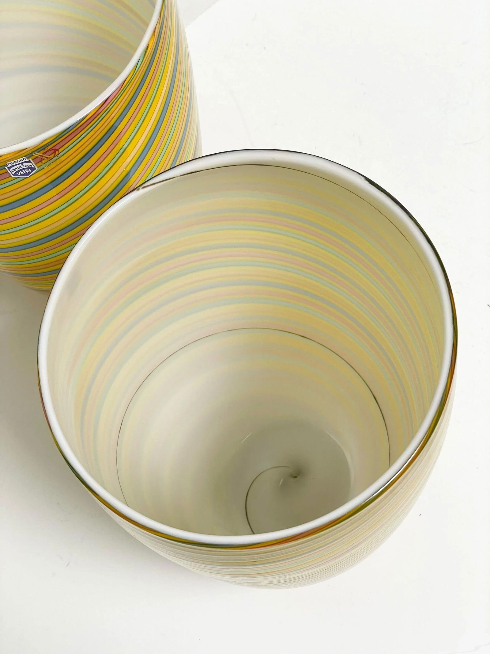 Pair of 2000s Large Gino Cenedese "˜Filigrana' Murano Italian Glass Vases - 8