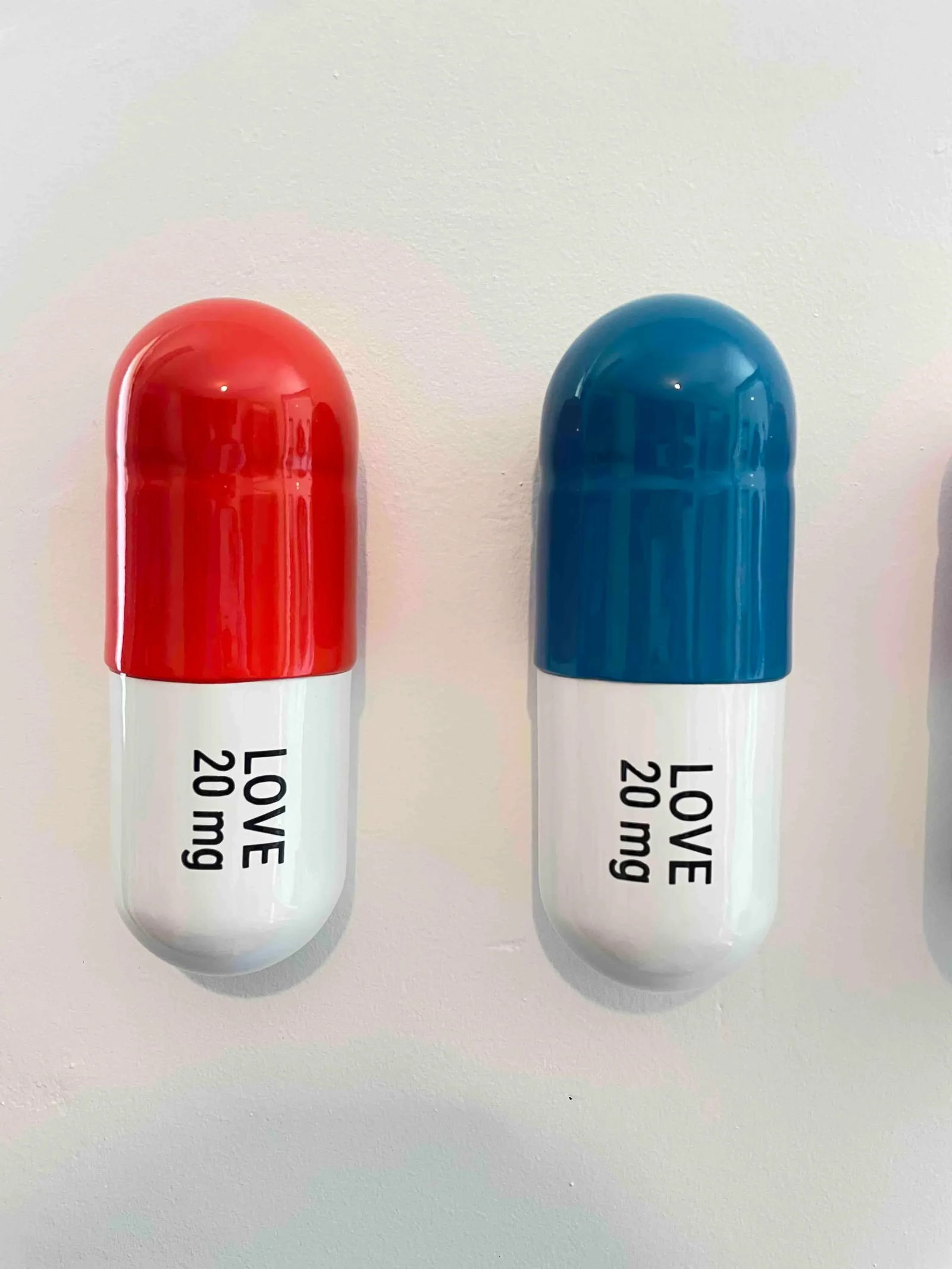 20 Mg Love Pill Combo (Light Pink, Turquoise and Orange) - Set of 3 Pop Art Sculptures by Tal Nehora - 3