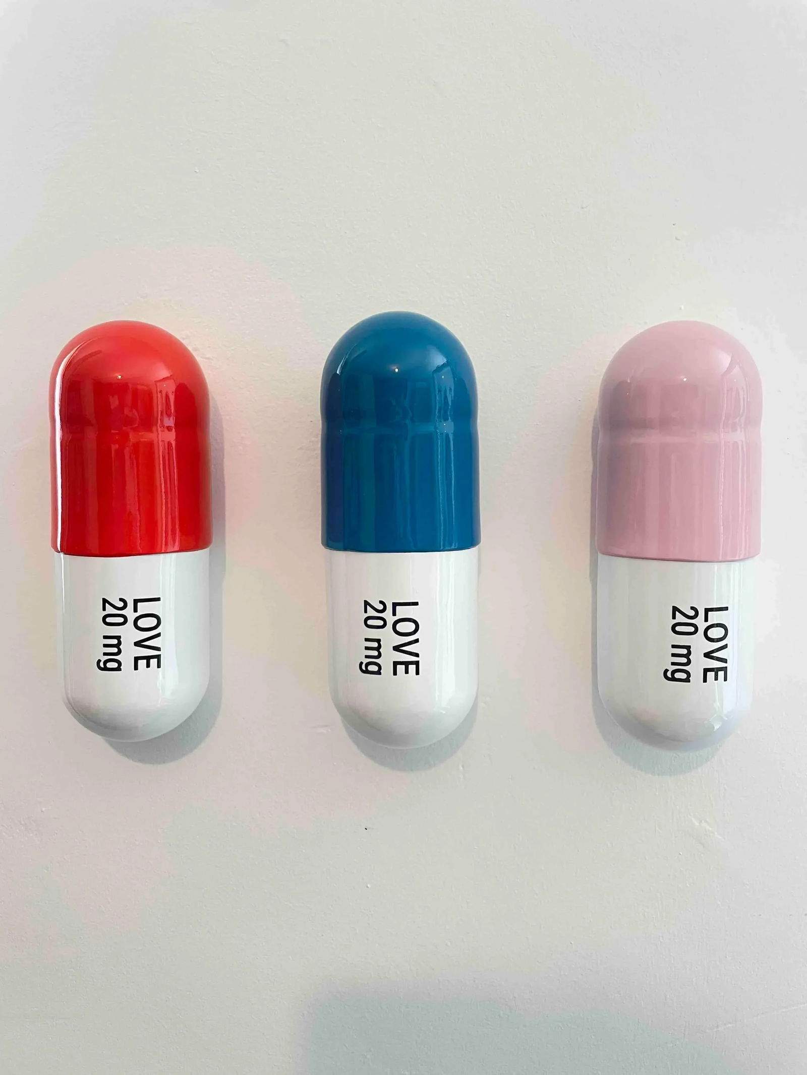 20 Mg Love Pill Combo (Light Pink, Turquoise and Orange) - Set of 3 Pop Art Sculptures by Tal Nehora - 6