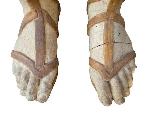 18th Century Pair of Baroque Wood Carved Madonna Saint Feet - 5