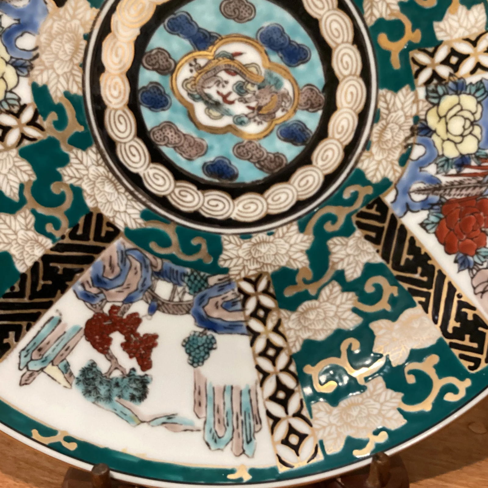 Early 20th Century Antique Handmade & Hand-Painted Japanese Green Imari Charger Plate Charger - 8