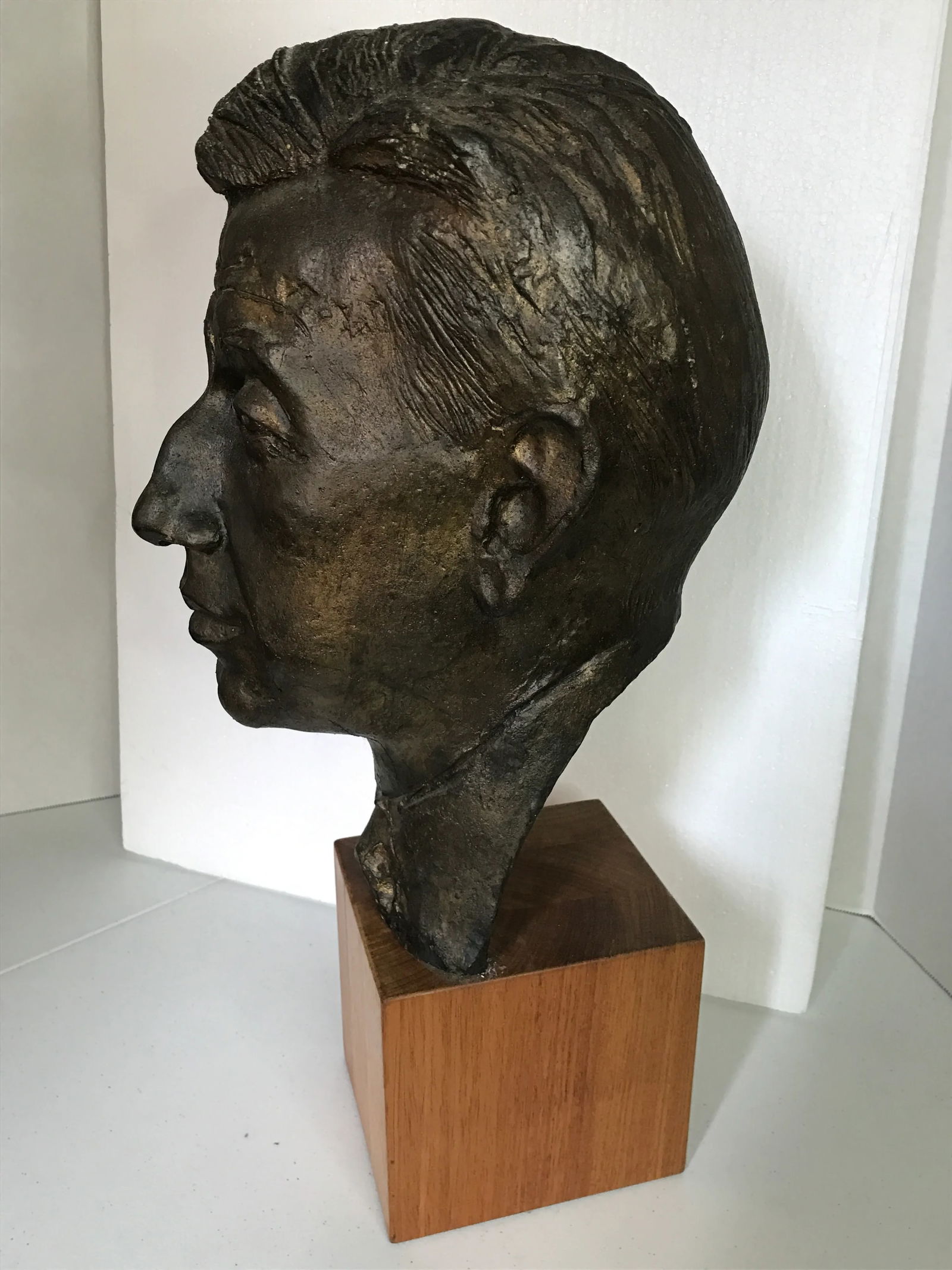 Late 20th Century Bronze Head Art Sculpture of a Man - 9