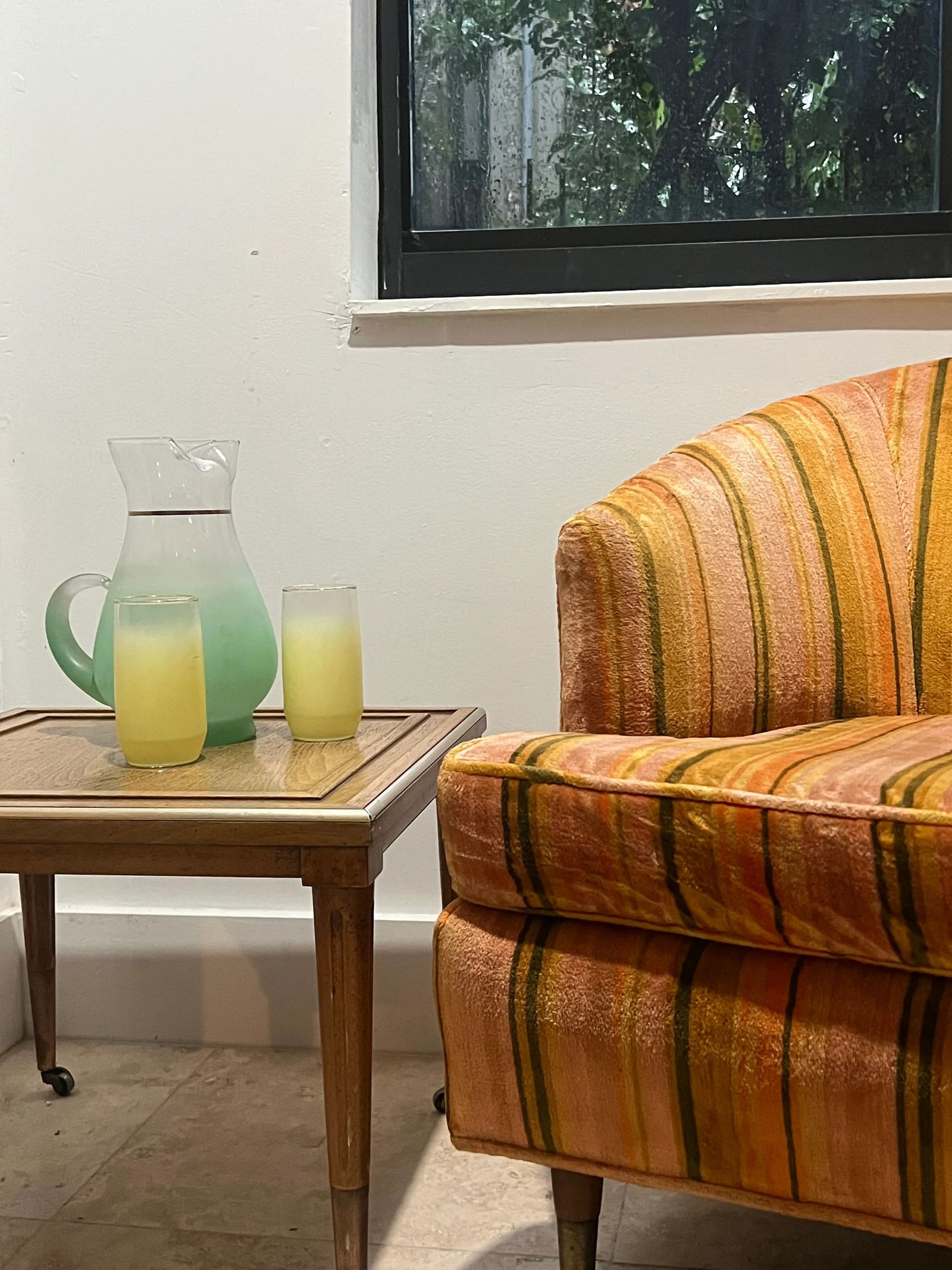 1950s Pair of Mid Century Modern Low Profile End Tables - 4