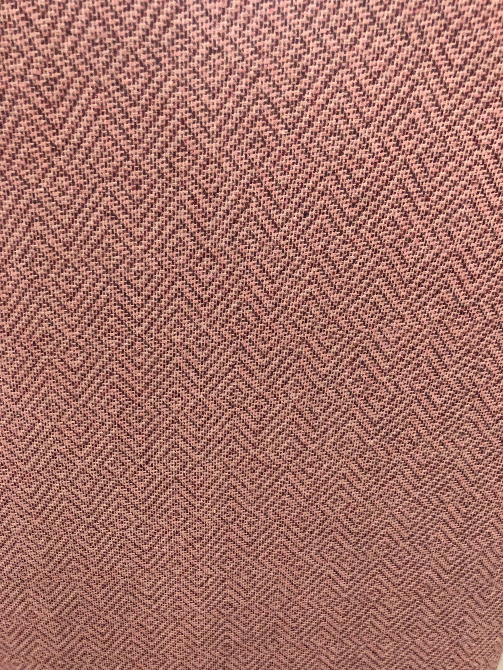 1990s Traditional Pink Wingback Chair - 5