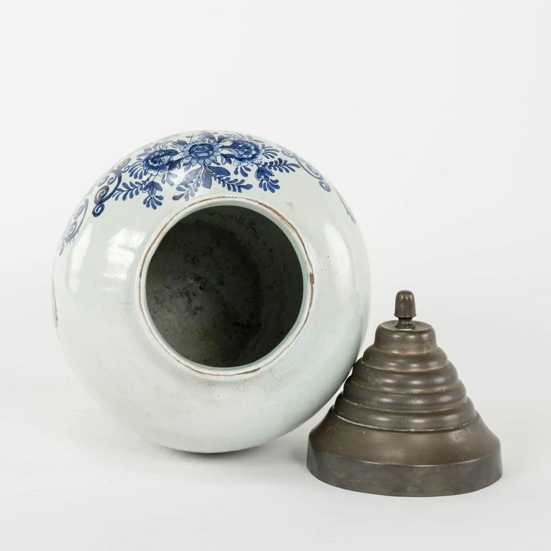 Delft Blue and White "Havana" Tobacco Jar - 7