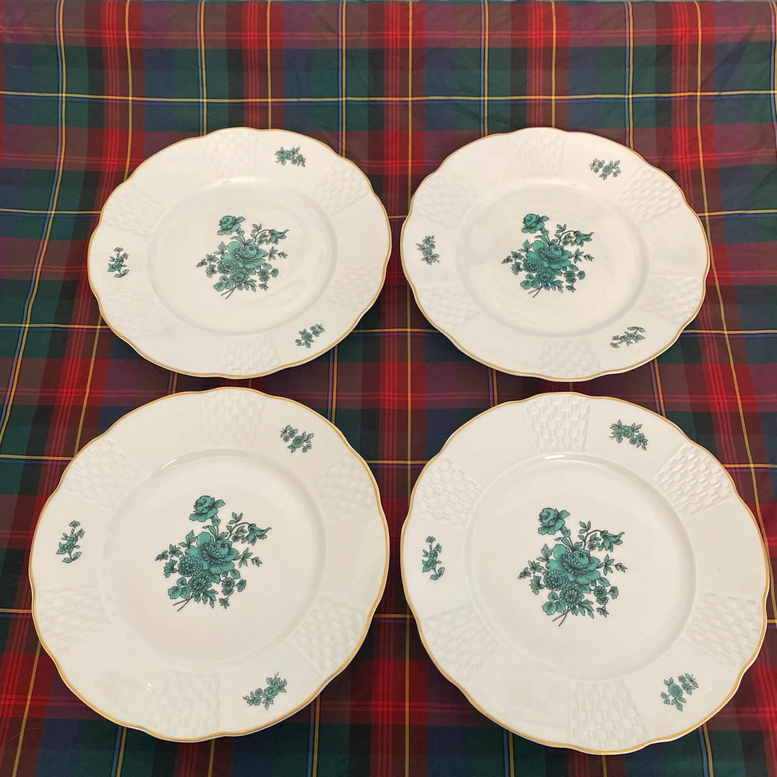 Vintage Mottahedeh Vista Alegre Emerald Green Floral Plates- Set of 17 - 5