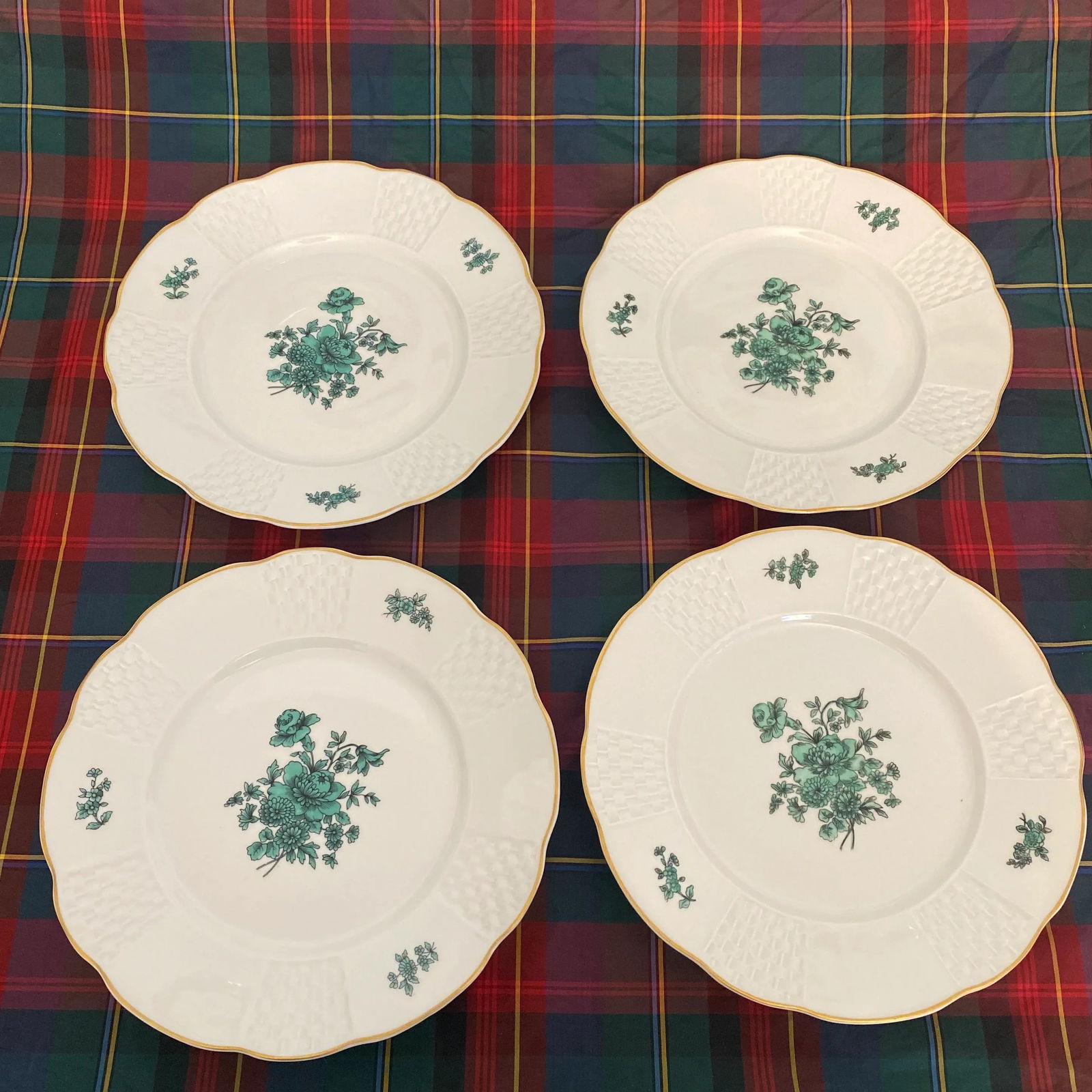 Vintage Mottahedeh Vista Alegre Emerald Green Floral Plates- Set of 17 - 6