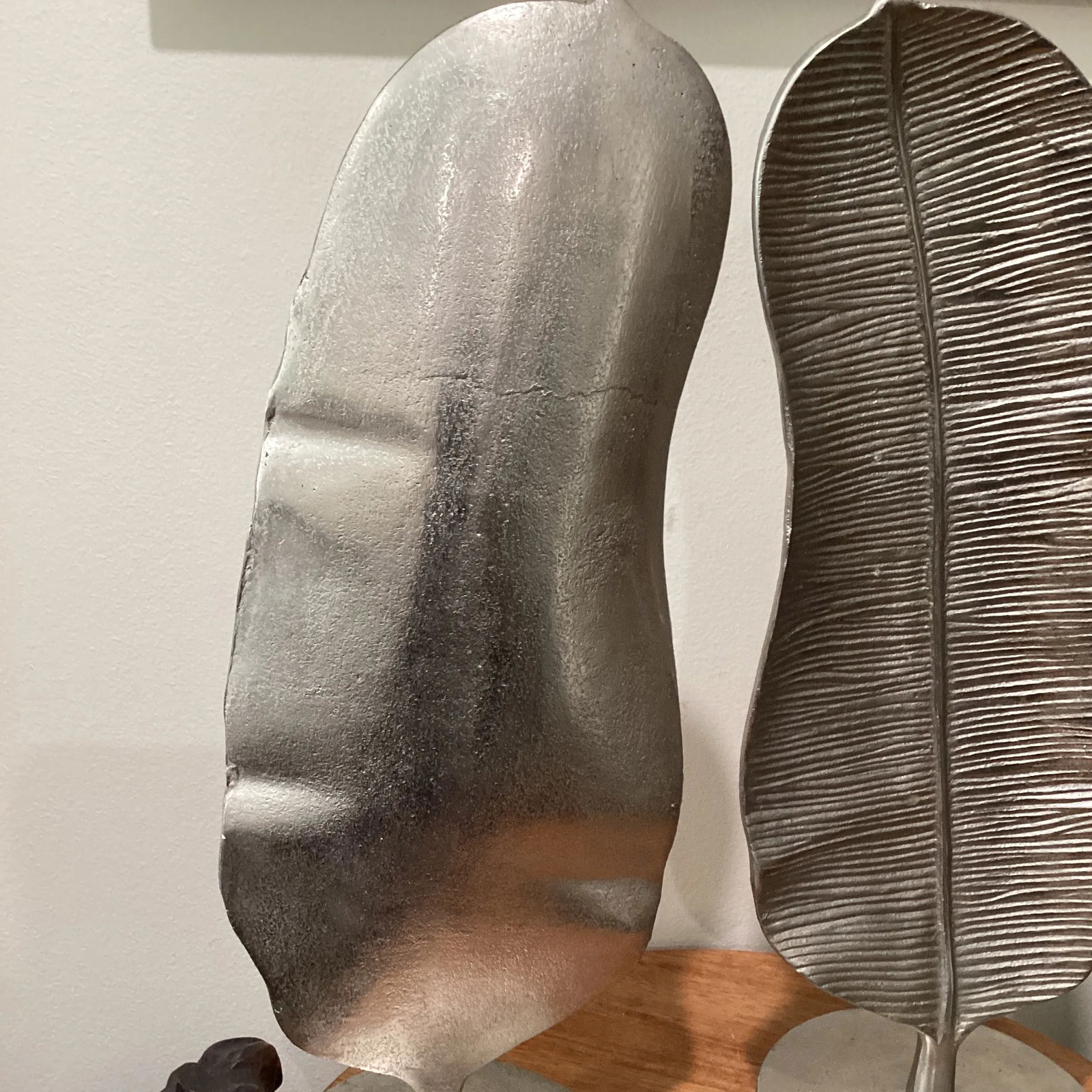 Mid Century Modern Pair of Extra Large Silver Metal Quill Sculptures - 3