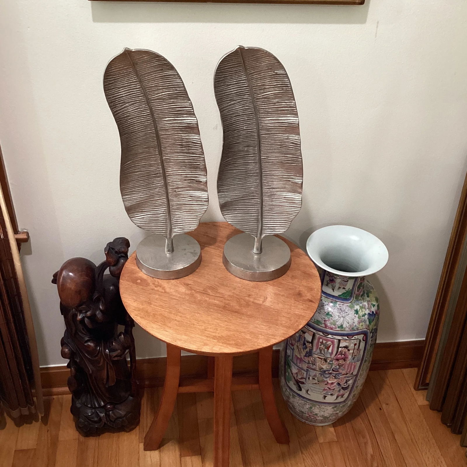 Mid Century Modern Pair of Extra Large Silver Metal Quill Sculptures - 9