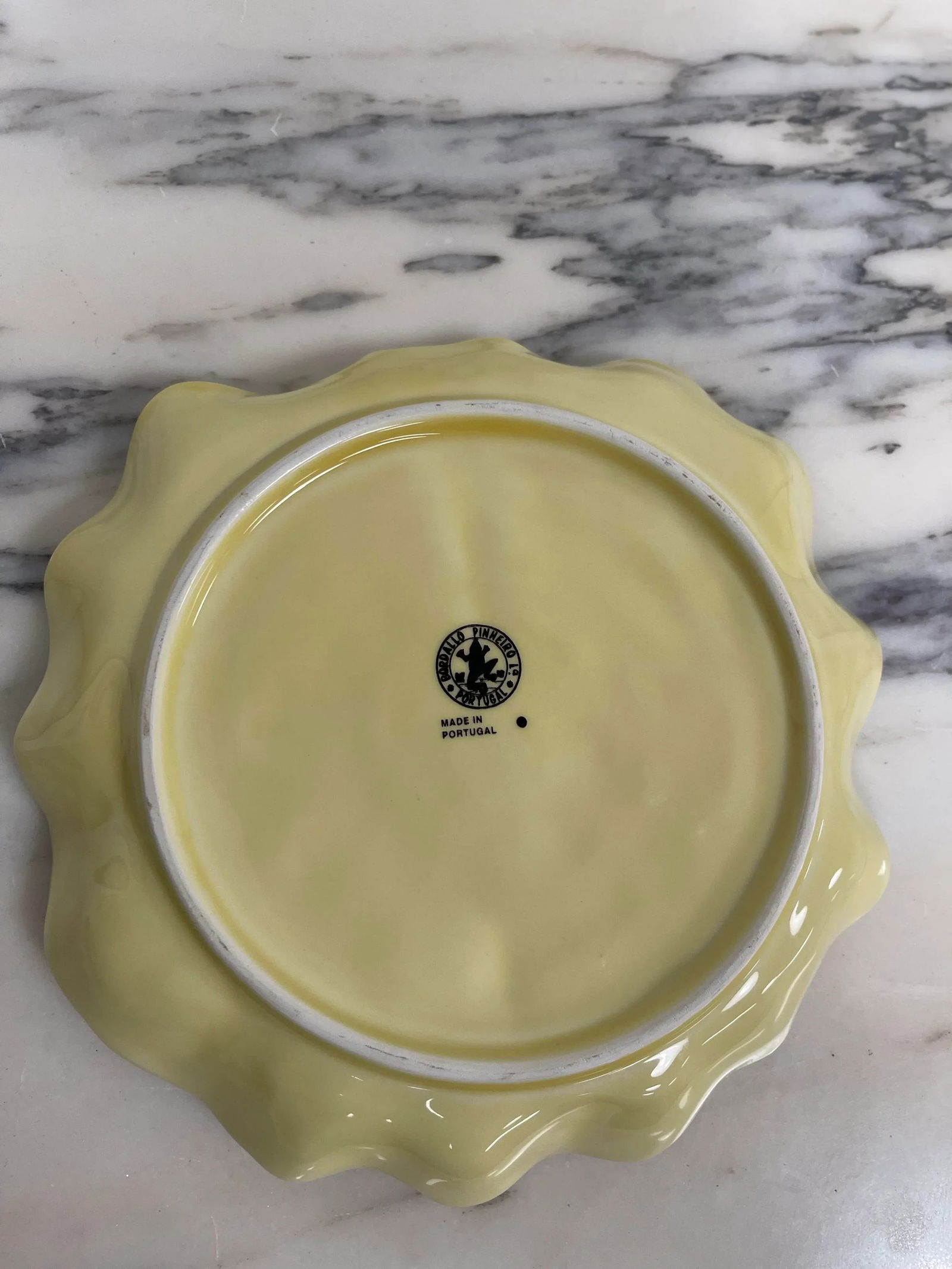 Vintage Bordallo Pinheiro Yellow Cabbage Salad Plate - 10