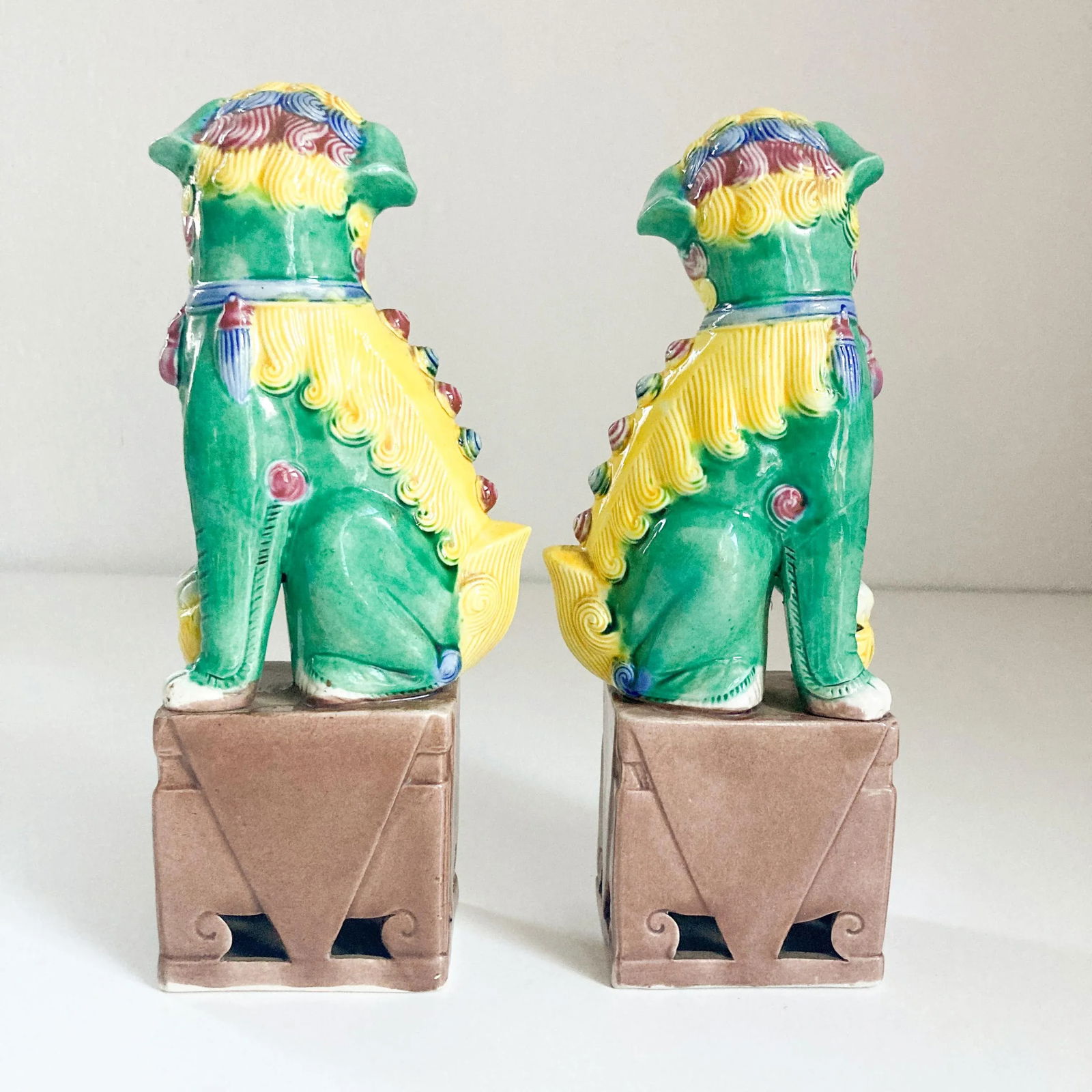 1940's Famille Verte Style Ceramic Foo Dog Figurine Pair - 7