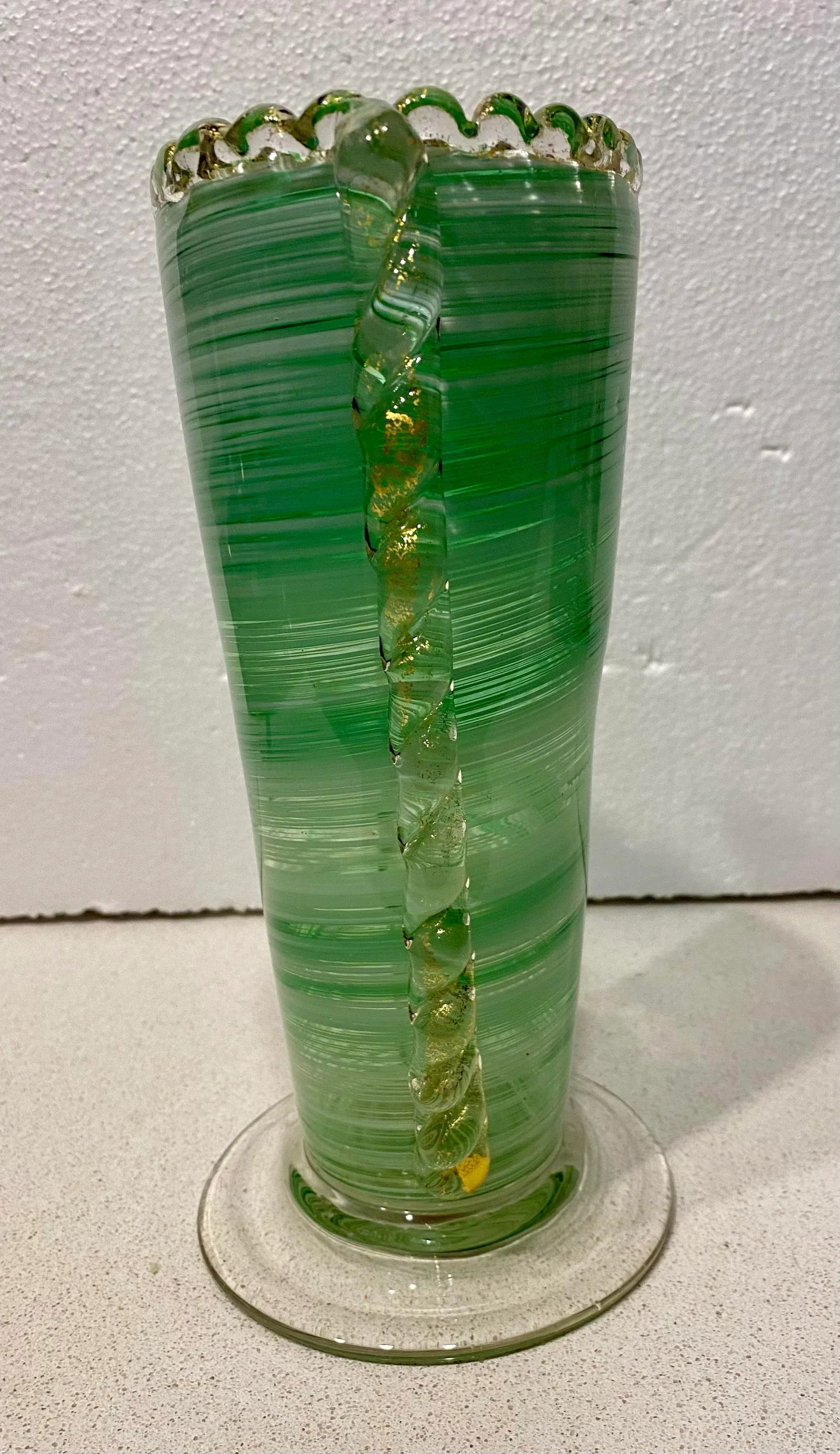 Mid- Century Modern Barovier and Toso Venetian Murano Vase - 4