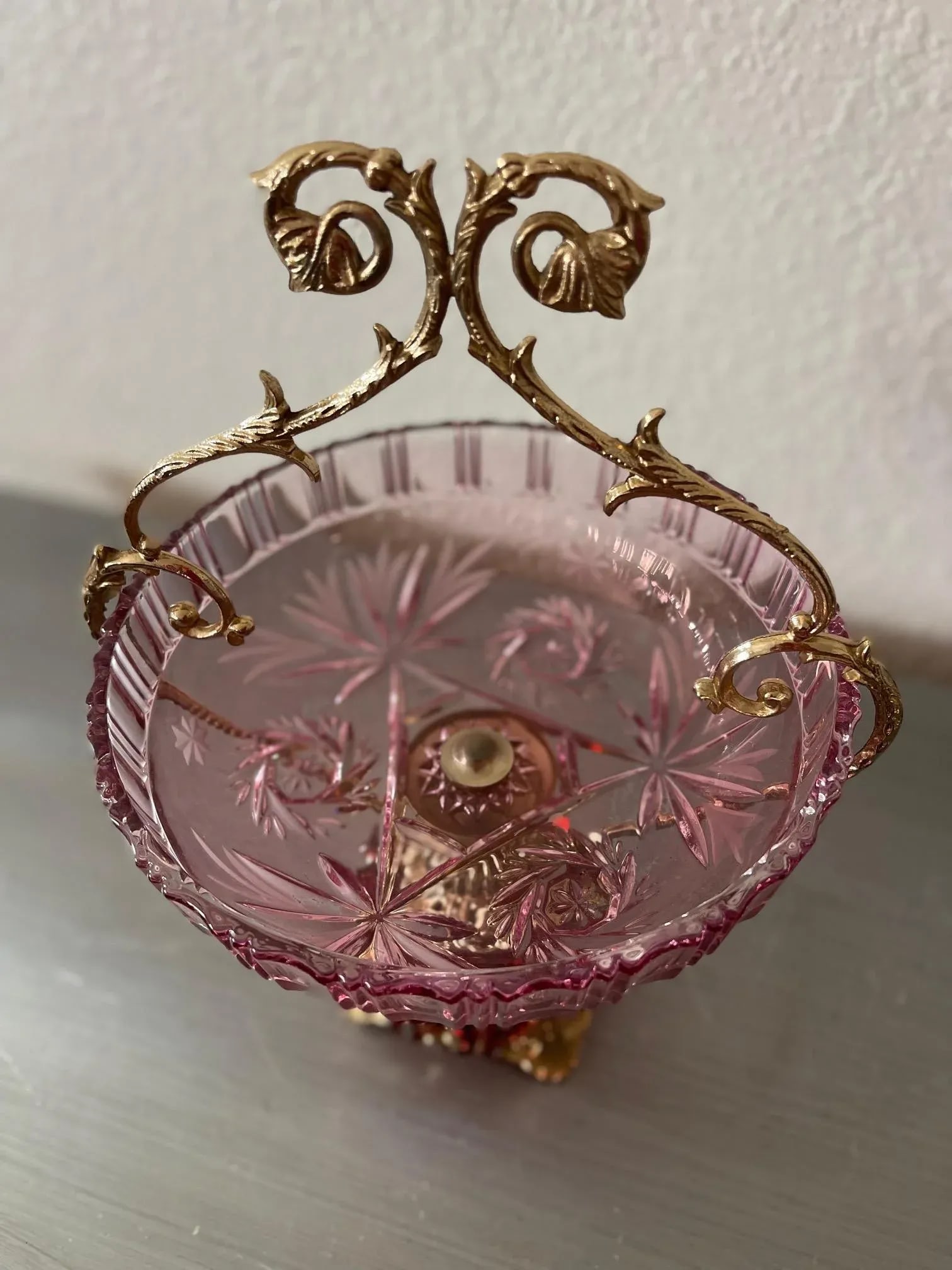 Italian Mid-Century Mauve Rose Cut Crystal and Brass Pedestal Compote Bowl - 8