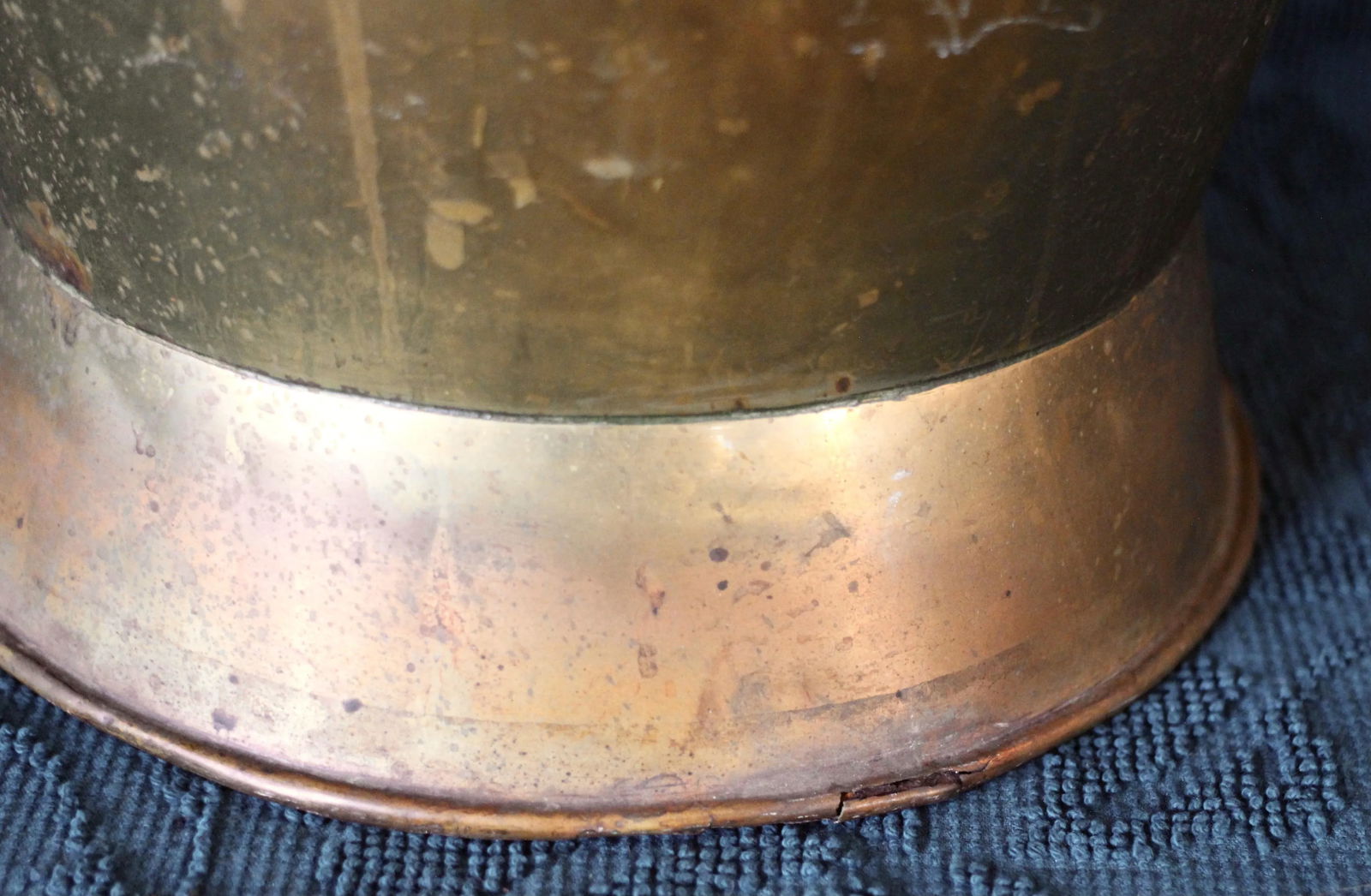 Late 19th Century Large Brass Coal Bucket With Handle - 10