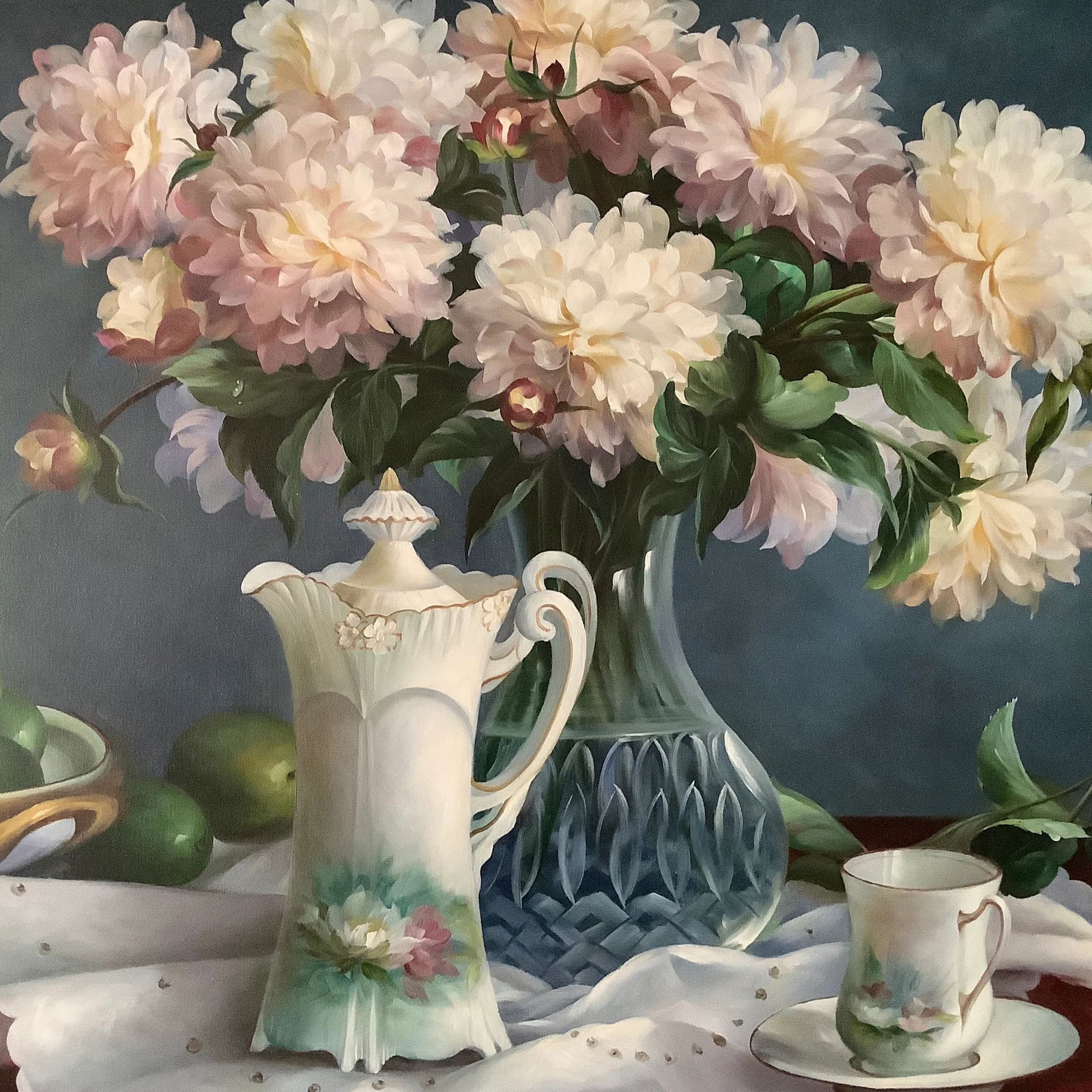 Mid-Century Still Life Oil Painting in Giltwood Frame - 6