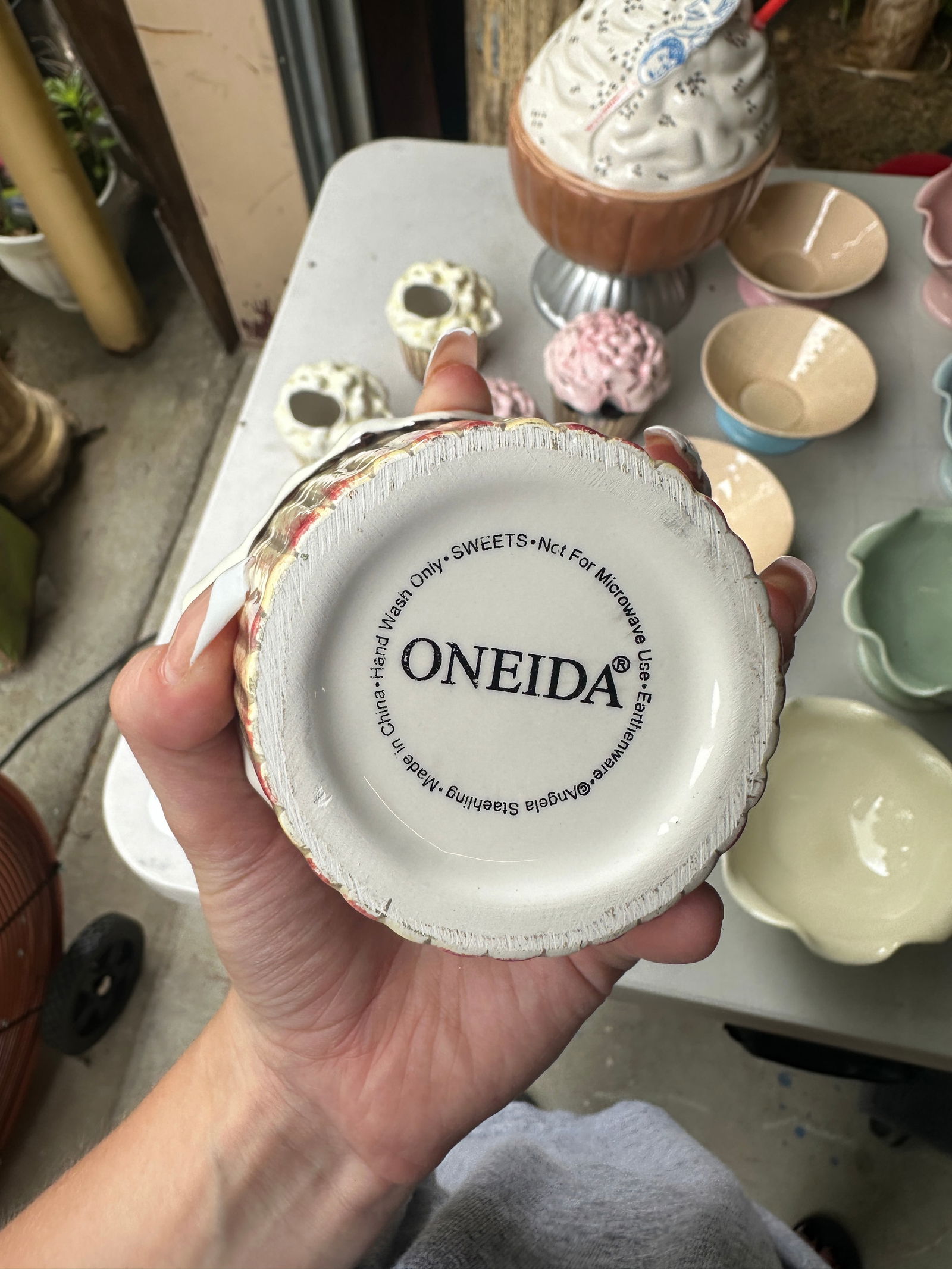 Large 1970s Ice Cream Serving and Dining Bowls Collection- 23 Pieces - 11