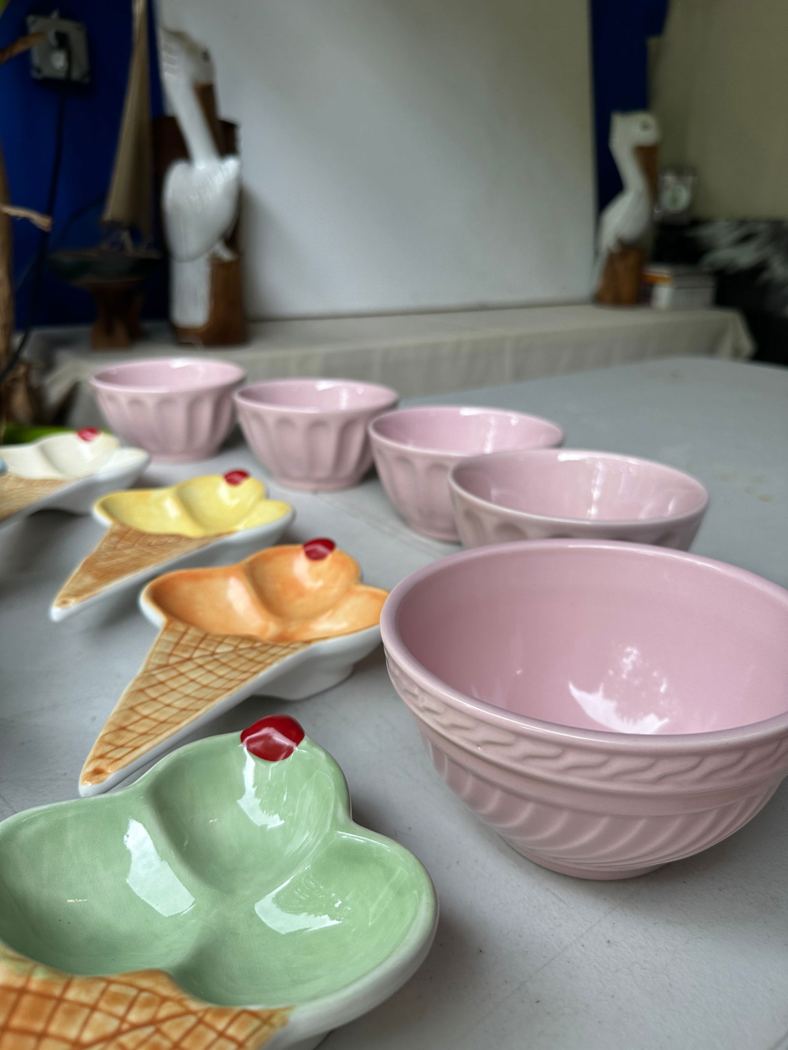 Large 1970s Ice Cream Serving and Dining Bowls Collection- 23 Pieces - 12