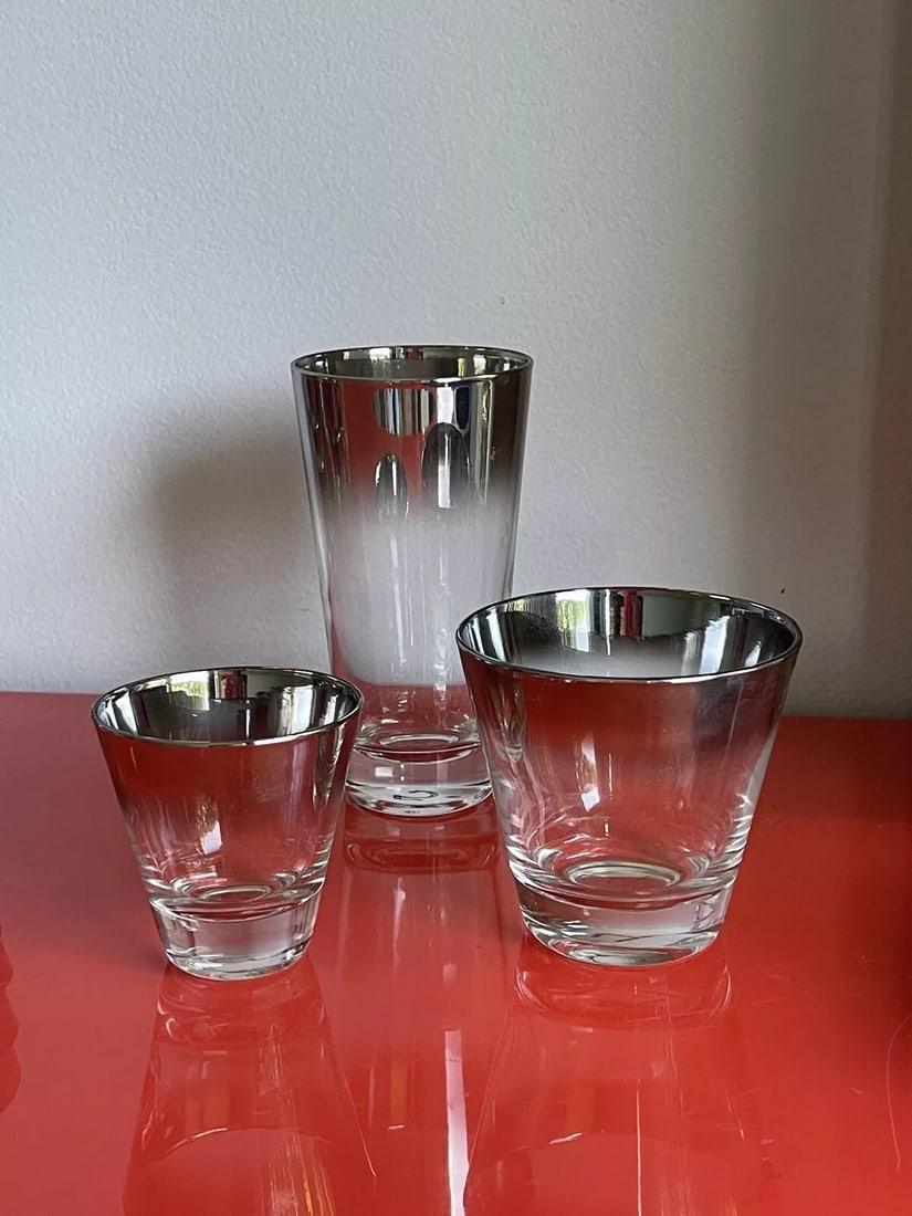 1960s Mercury Silver Fade Dorothy Thorpe Barware Set- 43 Pieces - 5