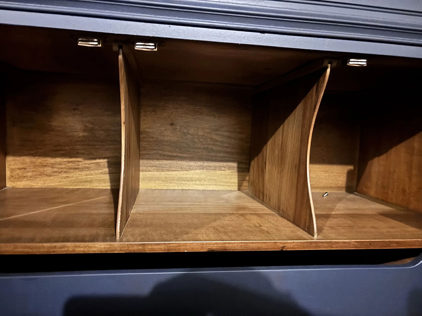 1940s Henredon 6 Drawer Dresser - Lacquered - 4