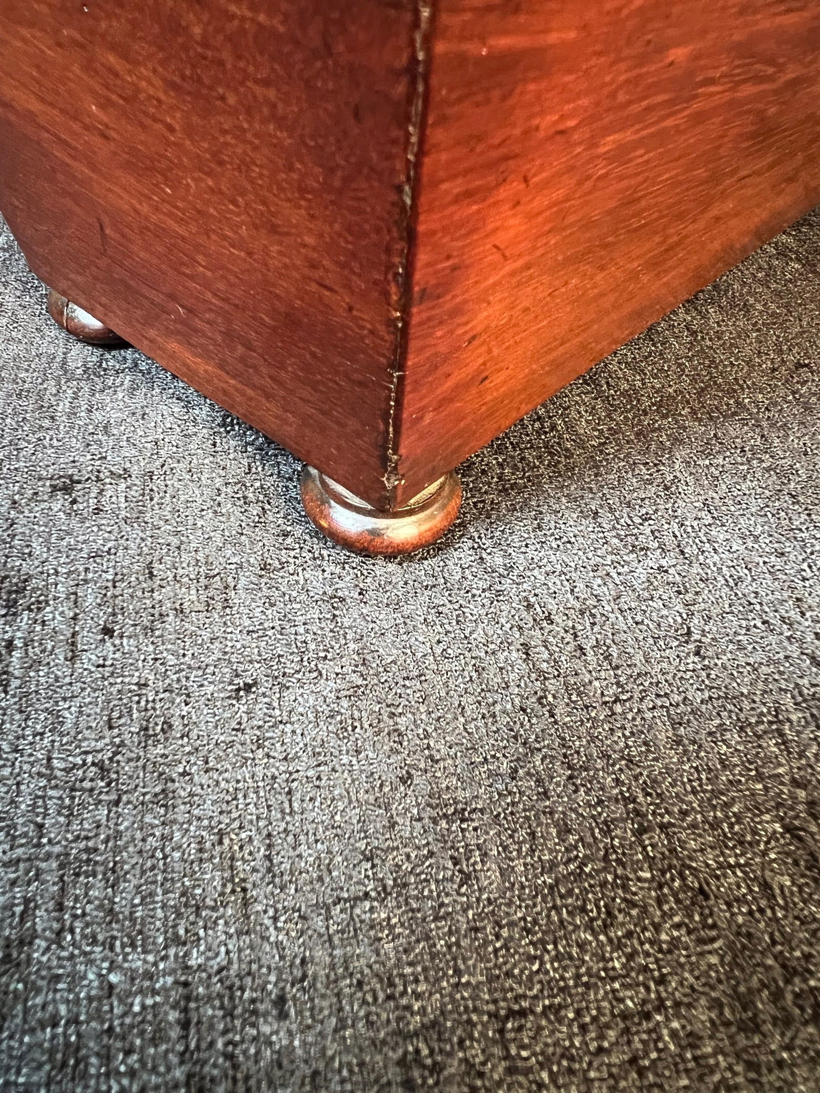 Regency Mahogany Sarcophagus form Tea Caddy - 3