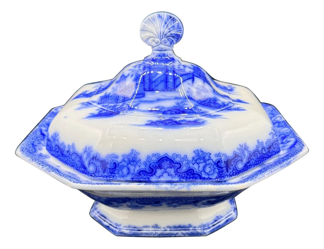 Blue & White Footed Bowl With Lid "Whampoa Pattern" Transferware (1 of 12)