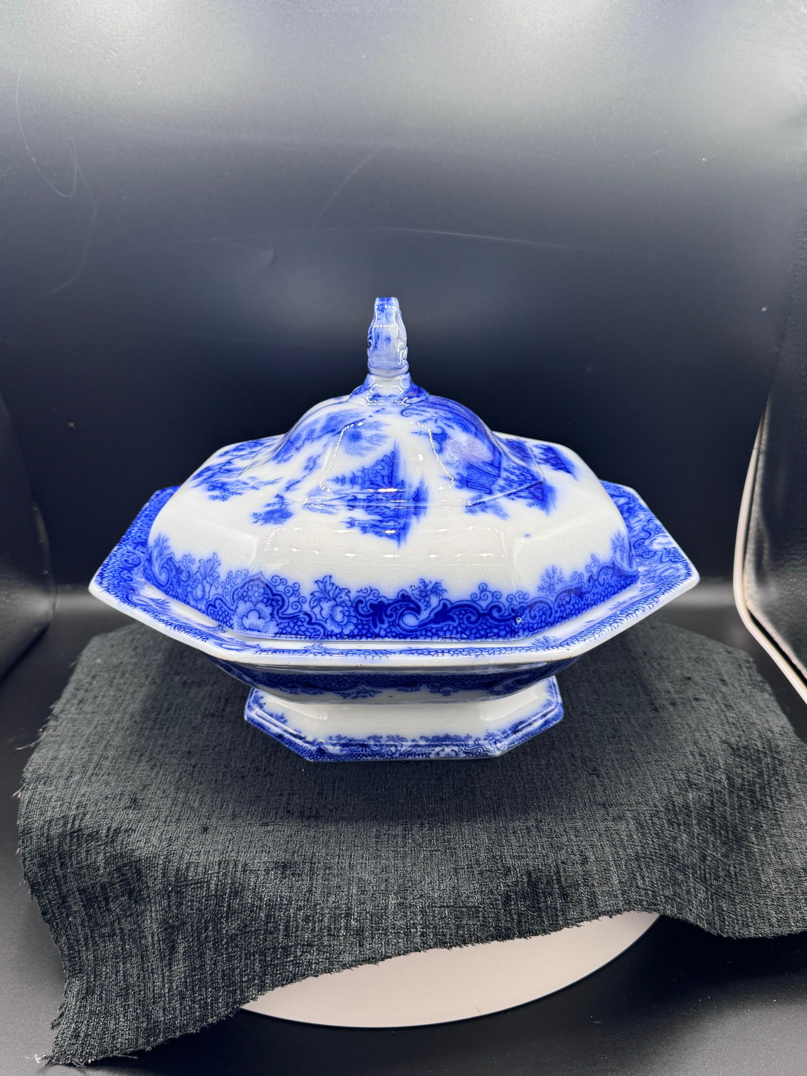 Blue & White Footed Bowl With Lid "Whampoa Pattern" Transferware - 6