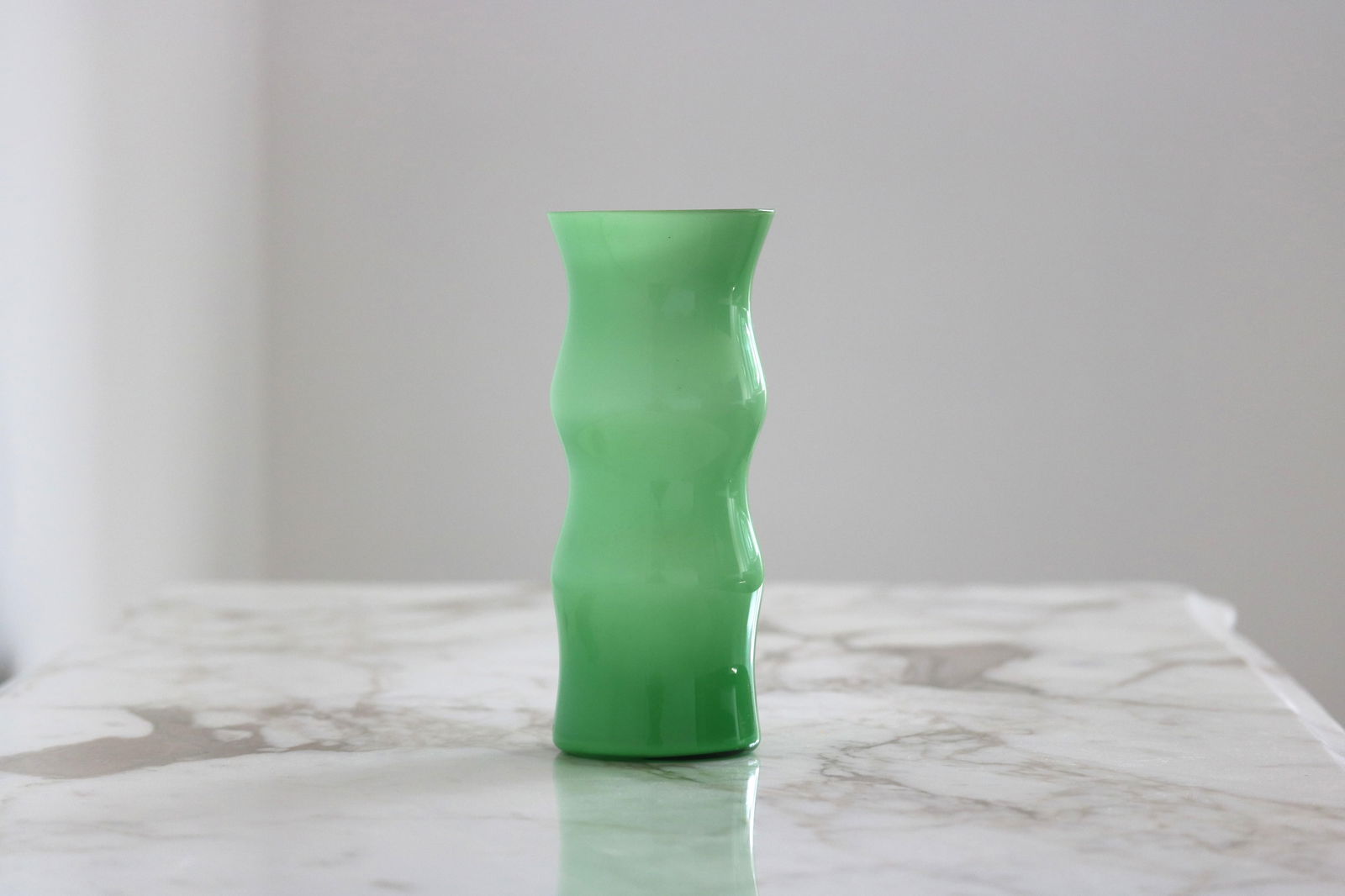 Set of 3 Colorful Murano Style Glass Vases in the Style of Carlo Moretti, Late 20th Century - 10