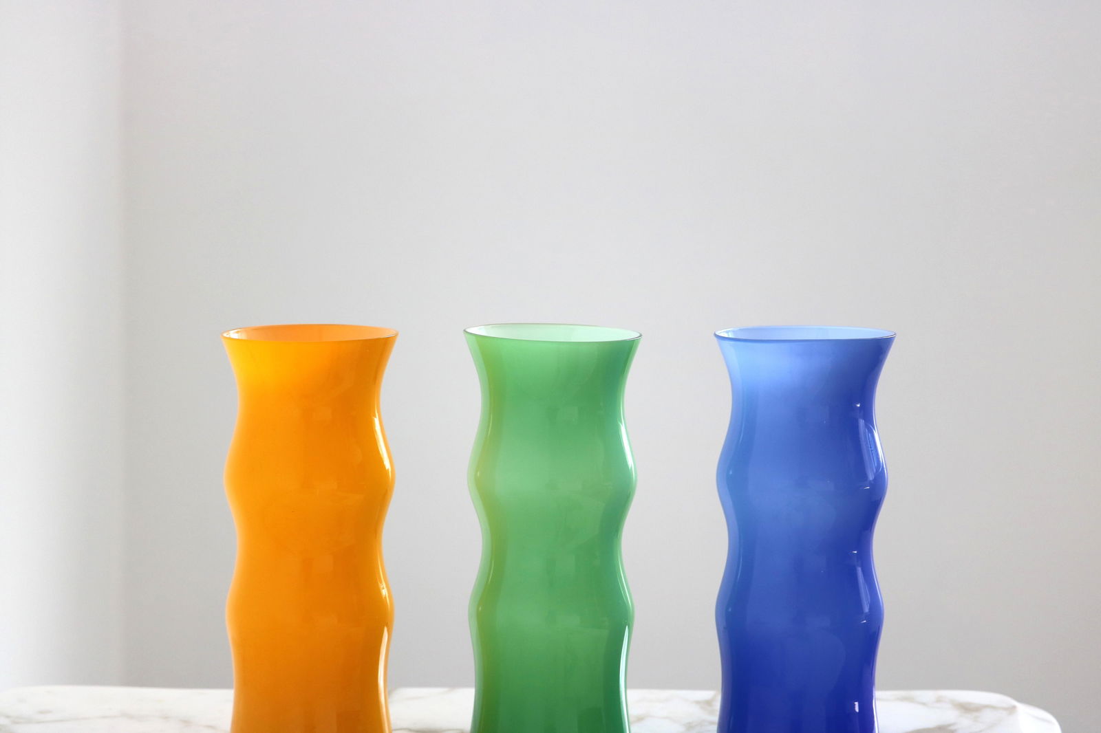 Set of 3 Colorful Murano Style Glass Vases in the Style of Carlo Moretti, Late 20th Century - 2