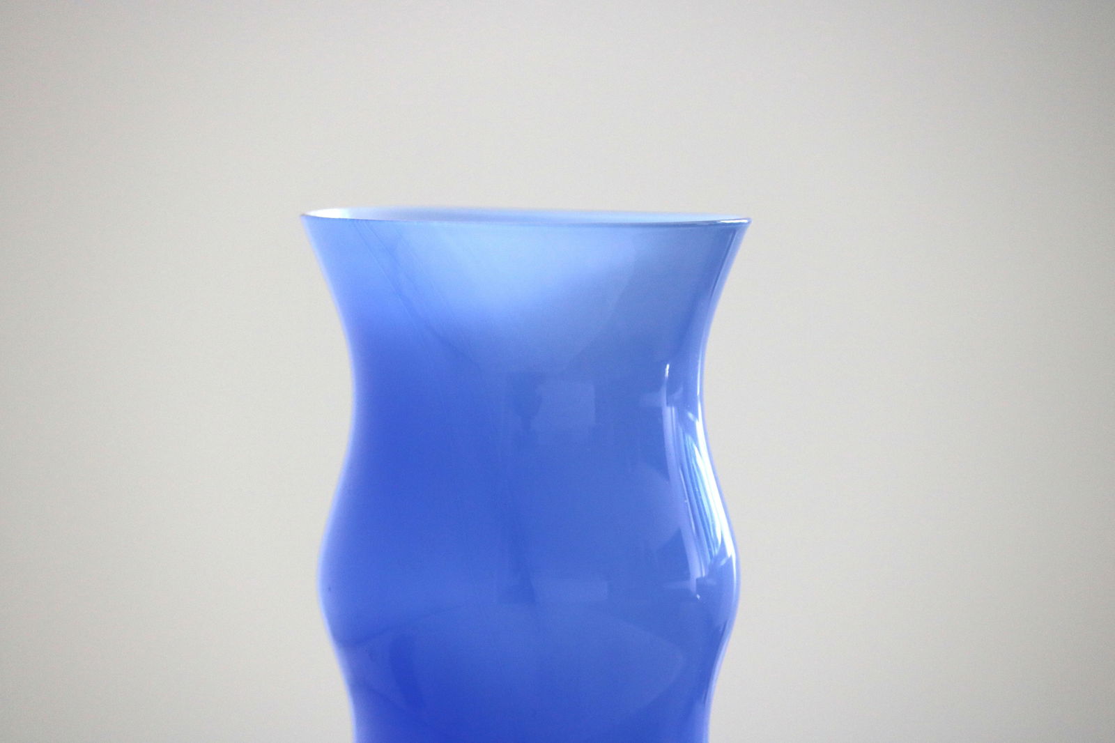 Set of 3 Colorful Murano Style Glass Vases in the Style of Carlo Moretti, Late 20th Century - 7