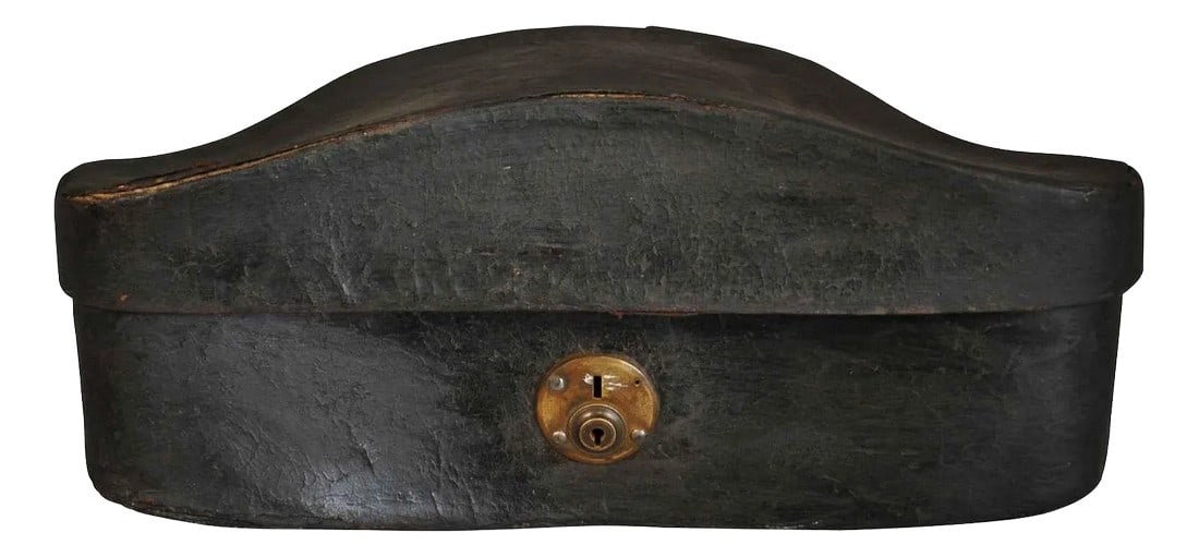 Early 19th Century "Officer's Hat Box" (1 of 5)