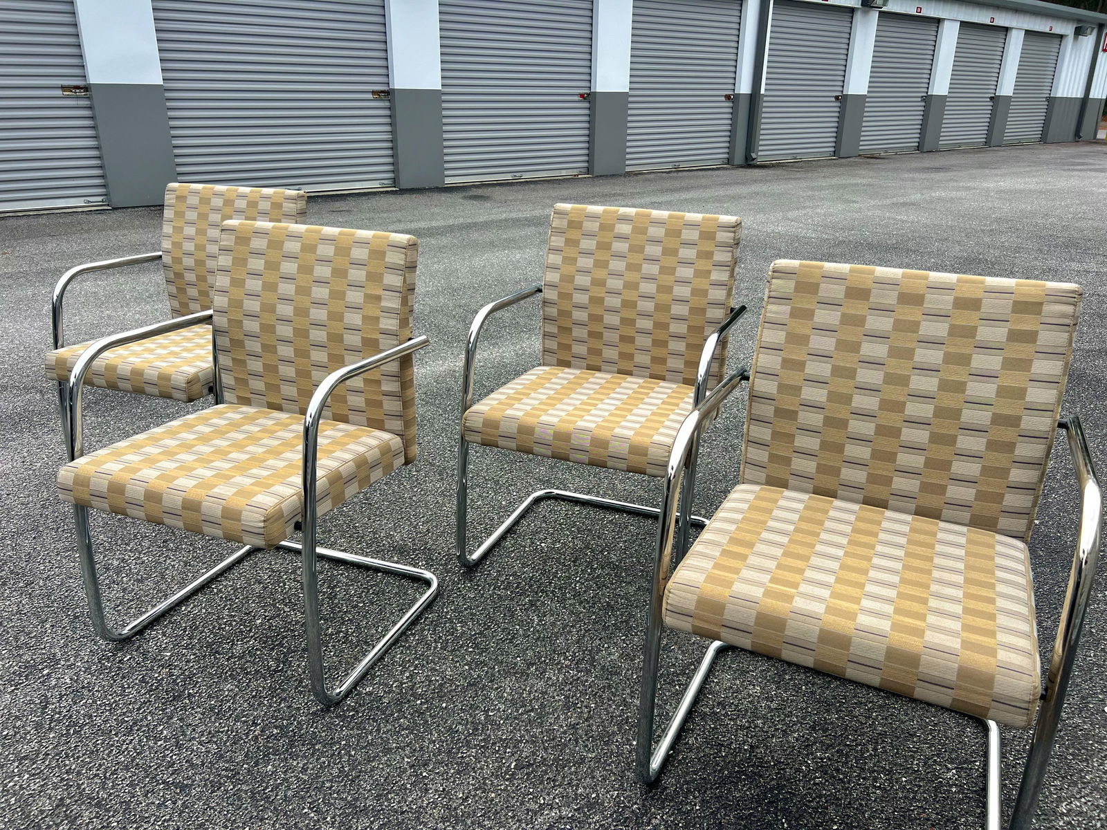 1980s Knoll Brno Style Chrome Tubed Cantilever Arm Chairs, Vintage Mid-Century Modern - Set of 4 - 2