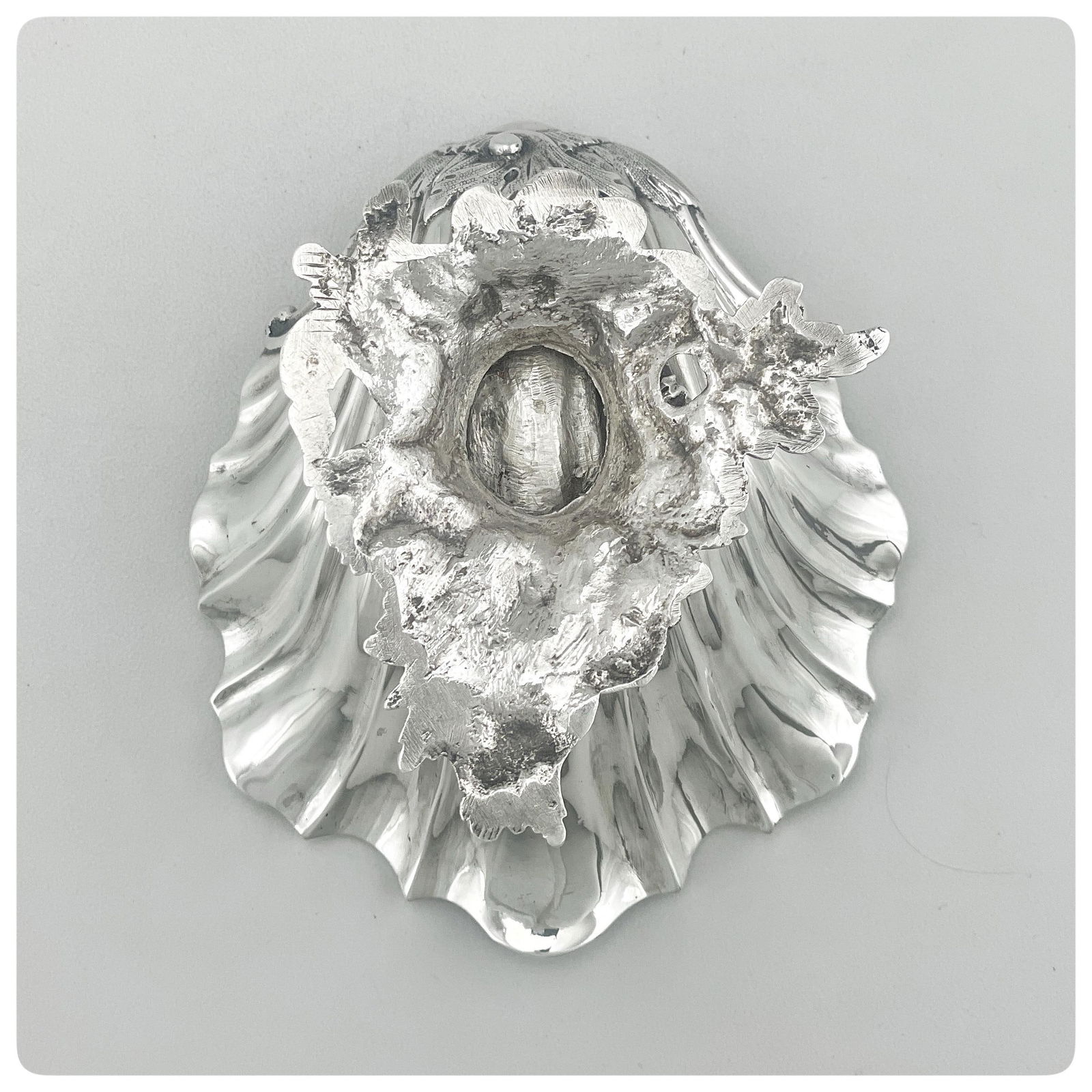 English Sterling Silver and Vermeil Salt Cellar, Hands and Company, London, 1852-1853 - 6