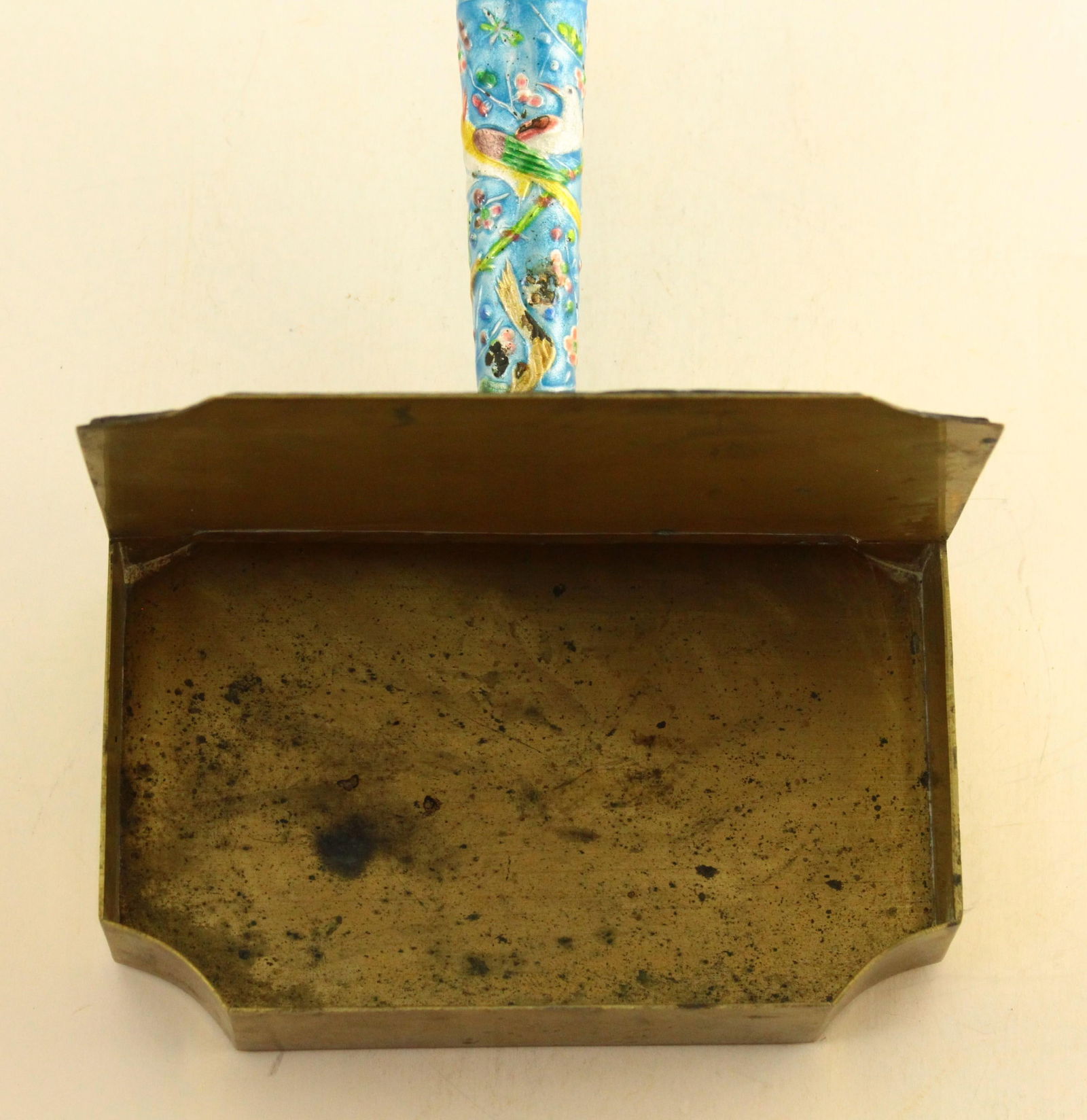 Early 20th Century Chinese Brass Cloisonne Birds of Paradise Silent Butler Crumb Catcher - 10