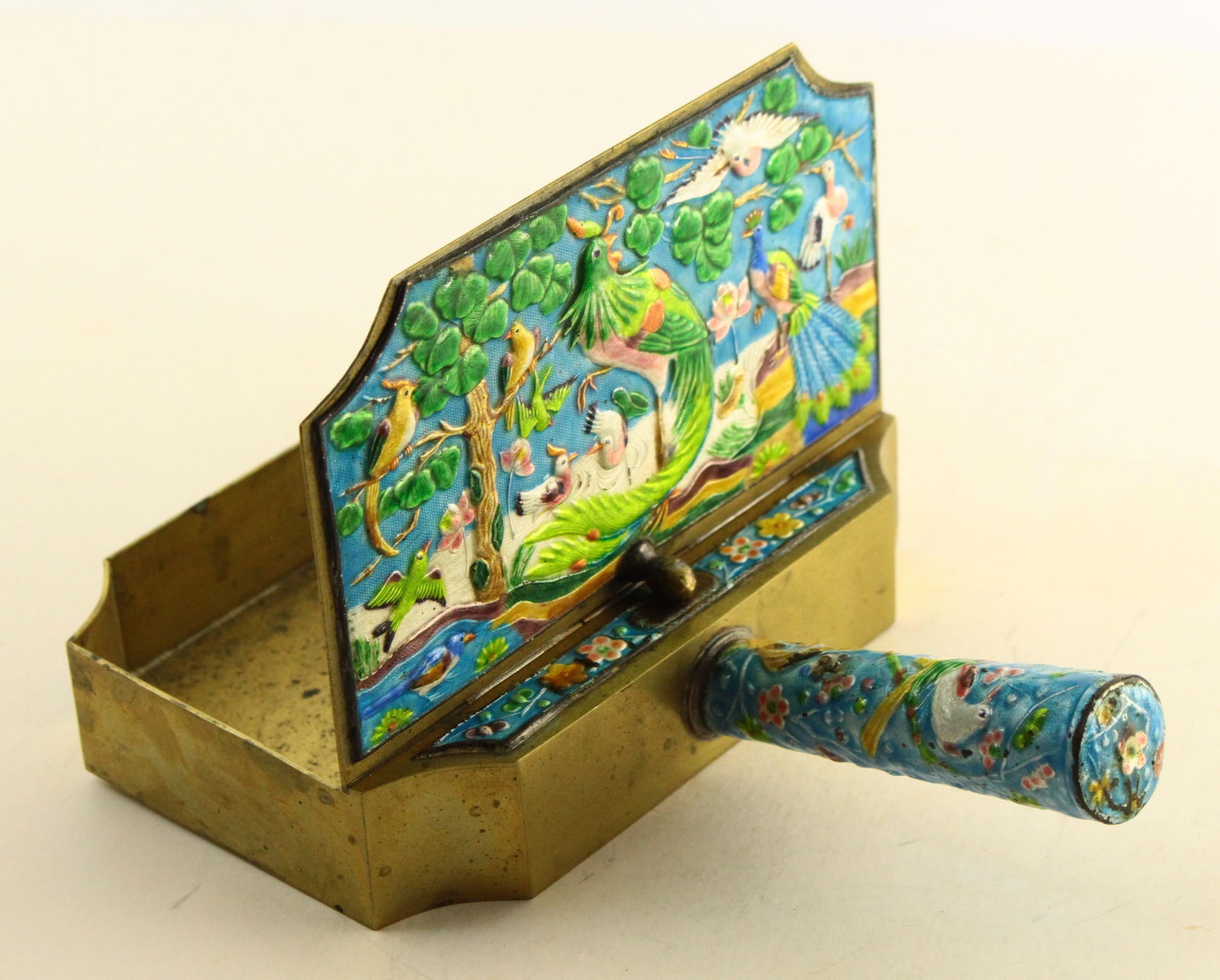 Early 20th Century Chinese Brass Cloisonne Birds of Paradise Silent Butler Crumb Catcher - 11