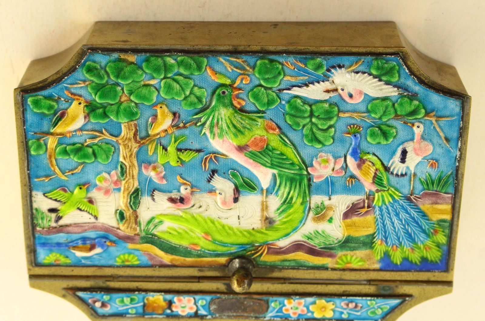 Early 20th Century Chinese Brass Cloisonne Birds of Paradise Silent Butler Crumb Catcher - 3