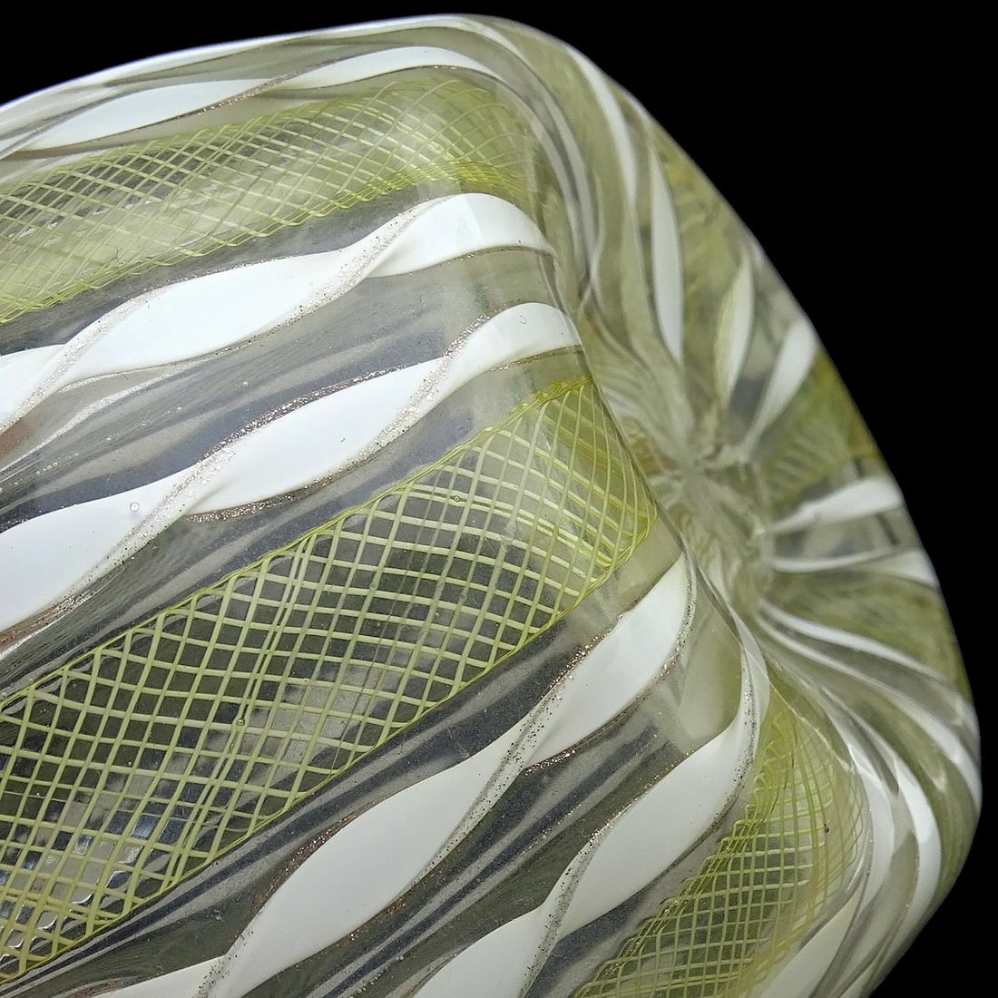 Murano Yellow Zanfirico White Aventurine Ribbon Vintage Italian Art Glass Mid-Century Flower Vase - 9