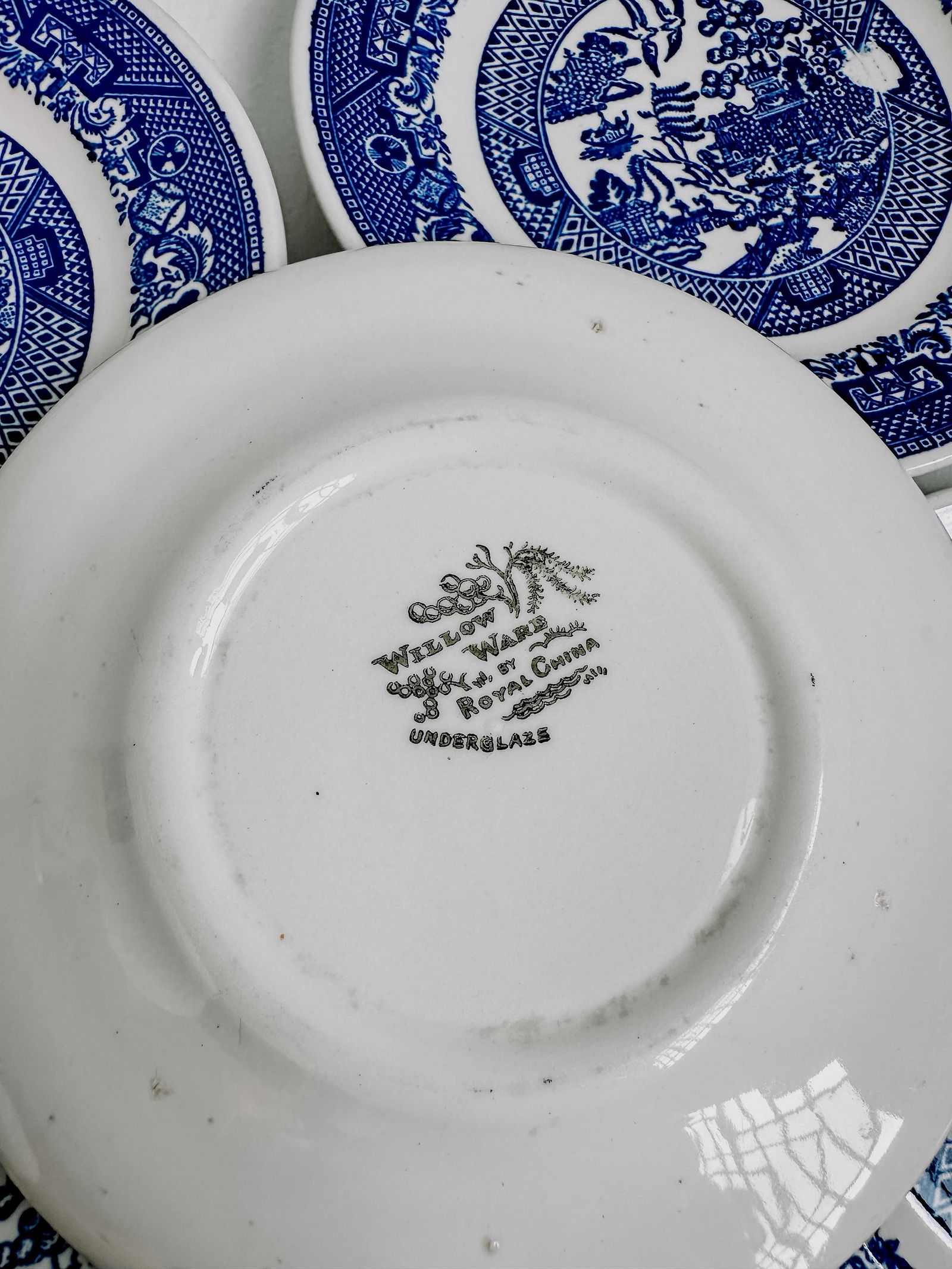 Vintage Set of 5 Blue Willow Stoneware Royal China Dessert Plates - 8