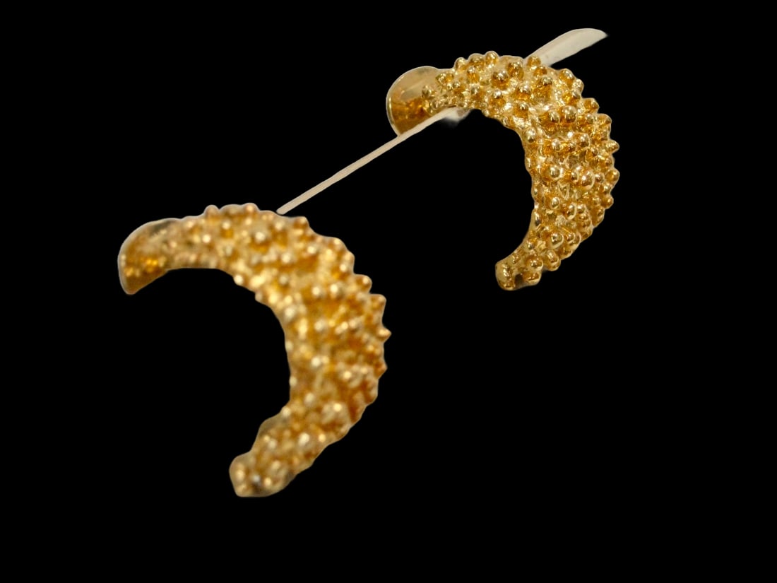 1980s Stunning Gold Caviar Matte Gold Earrings, 2 Pieces - 2