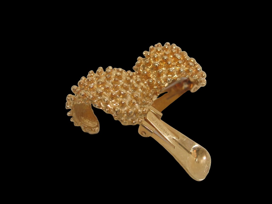 1980s Stunning Gold Caviar Matte Gold Earrings, 2 Pieces - 4