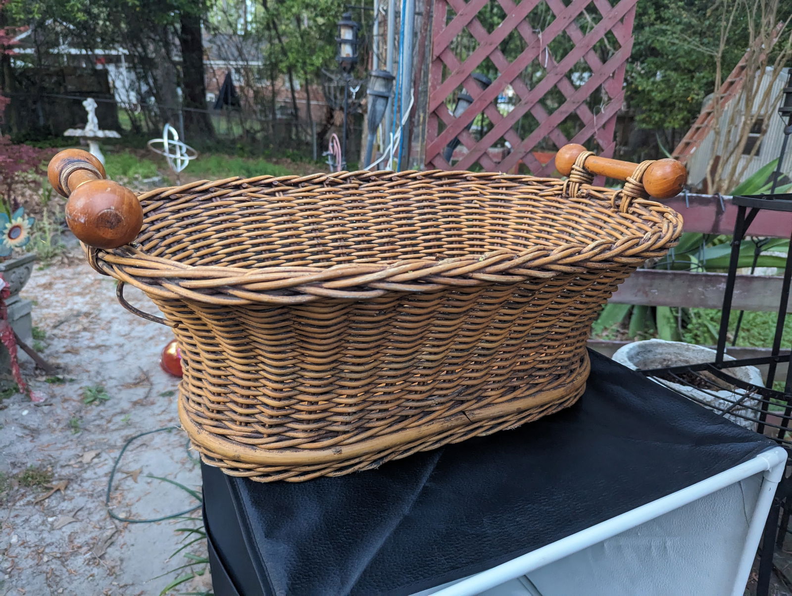 Early-Mid 20th Century French Boulangerie Shop Basket - 3