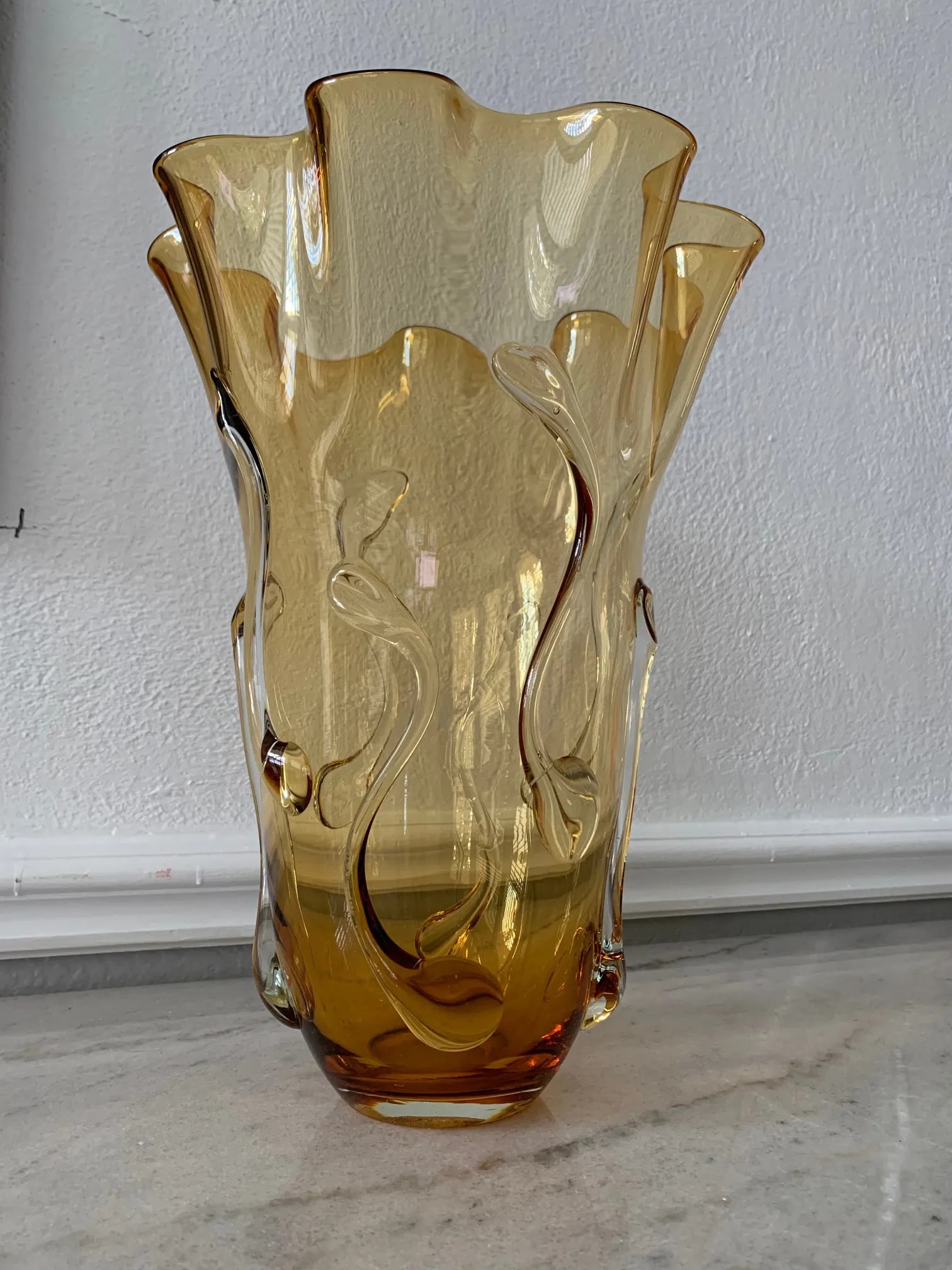 1950s Tall Amber Art Glass Vase in the Style of Empoli Glass - 10